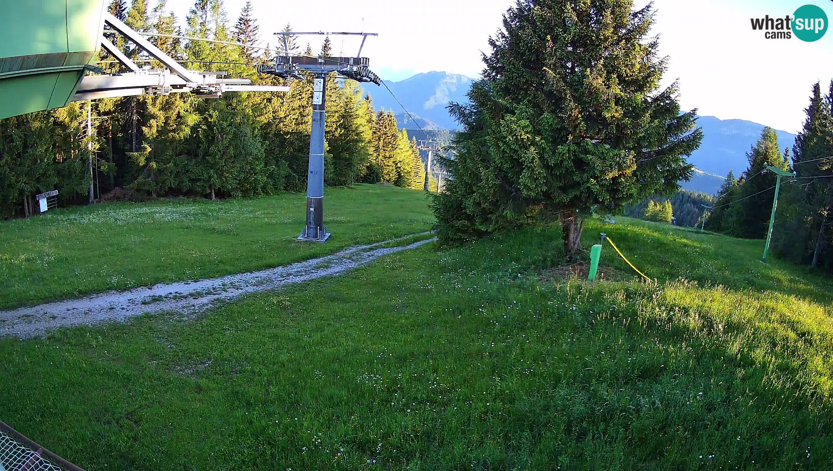 Smušišče Cerkno spletna kamera Lom zgornja proga