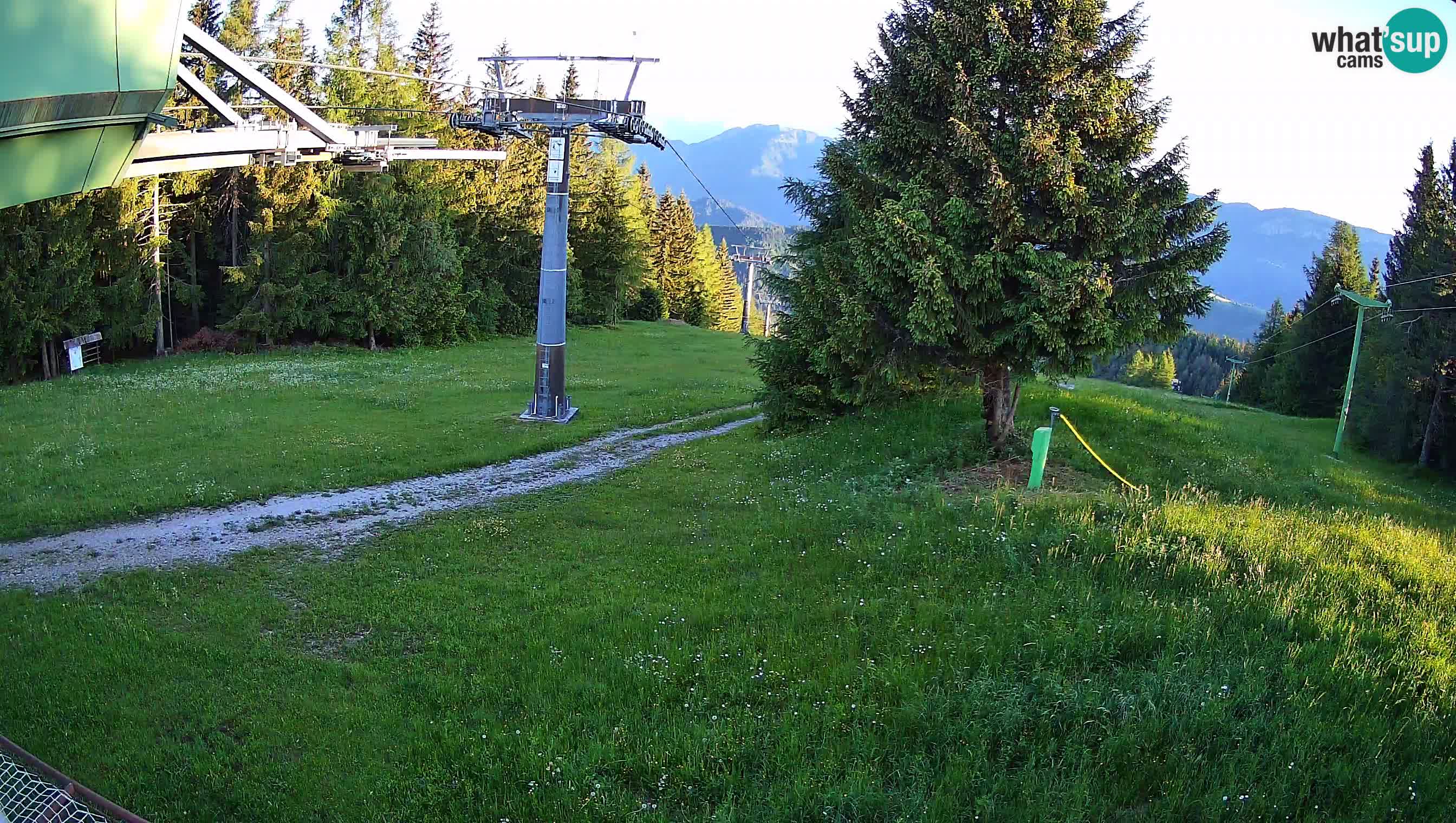 Skijalište Cerkno web kamera Lom – Slovenija