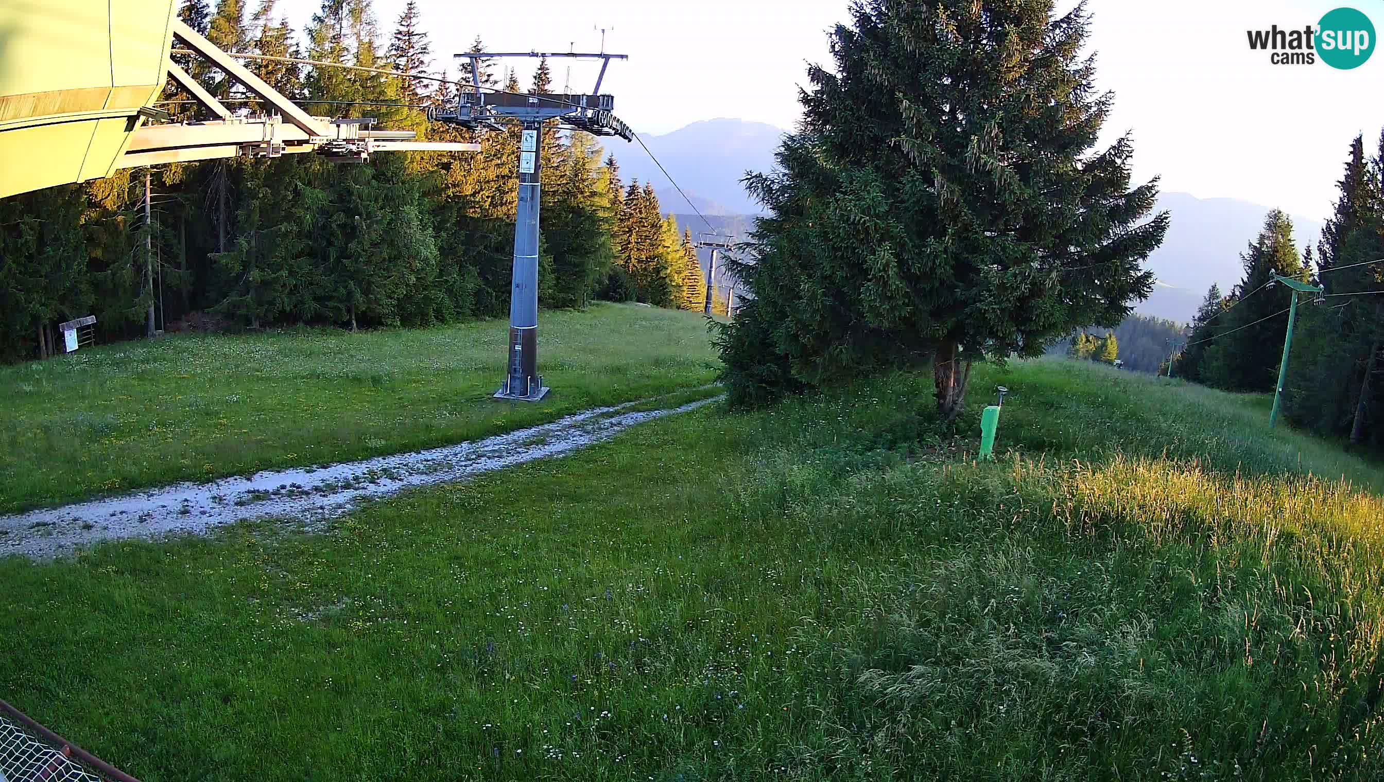 Skijalište Cerkno web kamera Lom – Slovenija