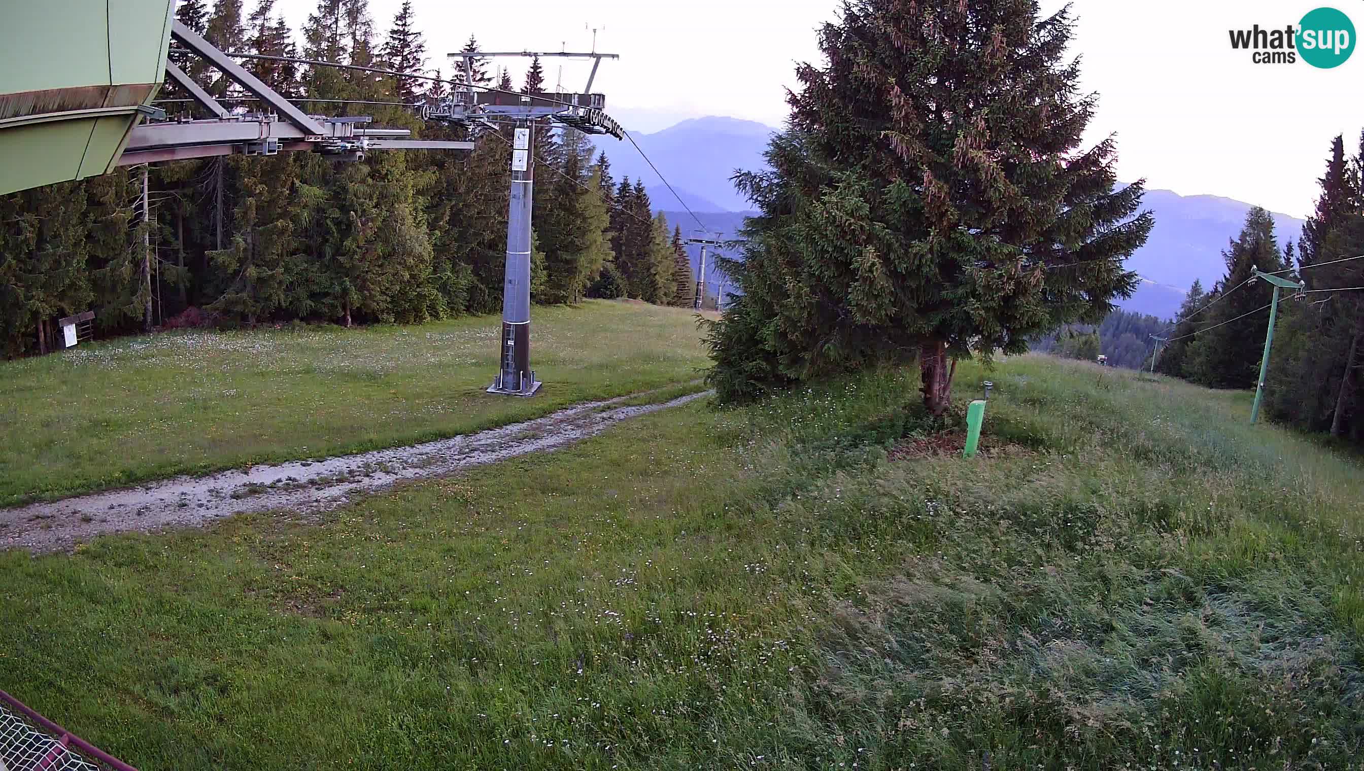 Smušišče Cerkno spletna kamera Lom zgornja proga