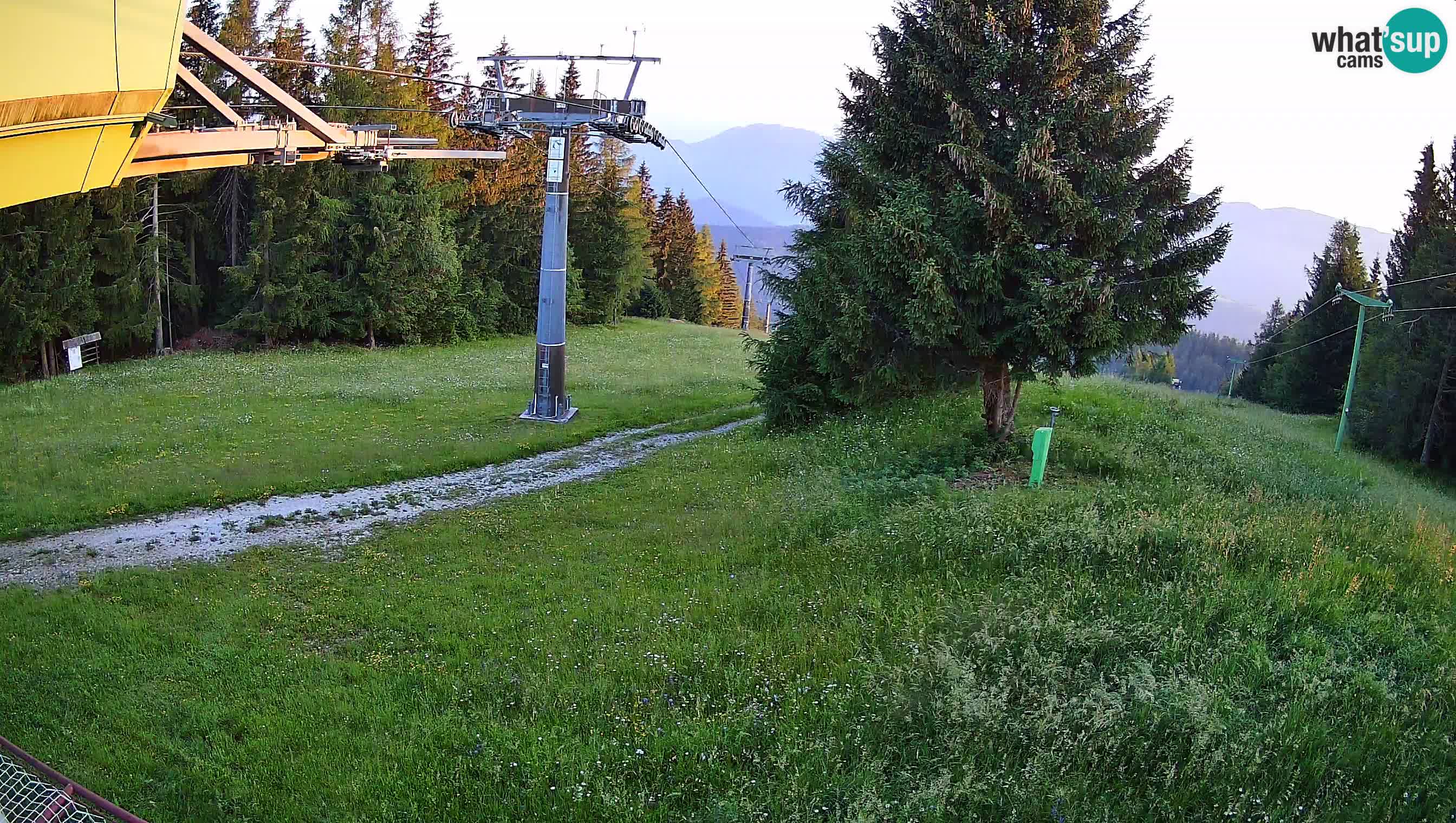 Smušišče Cerkno spletna kamera Lom zgornja proga