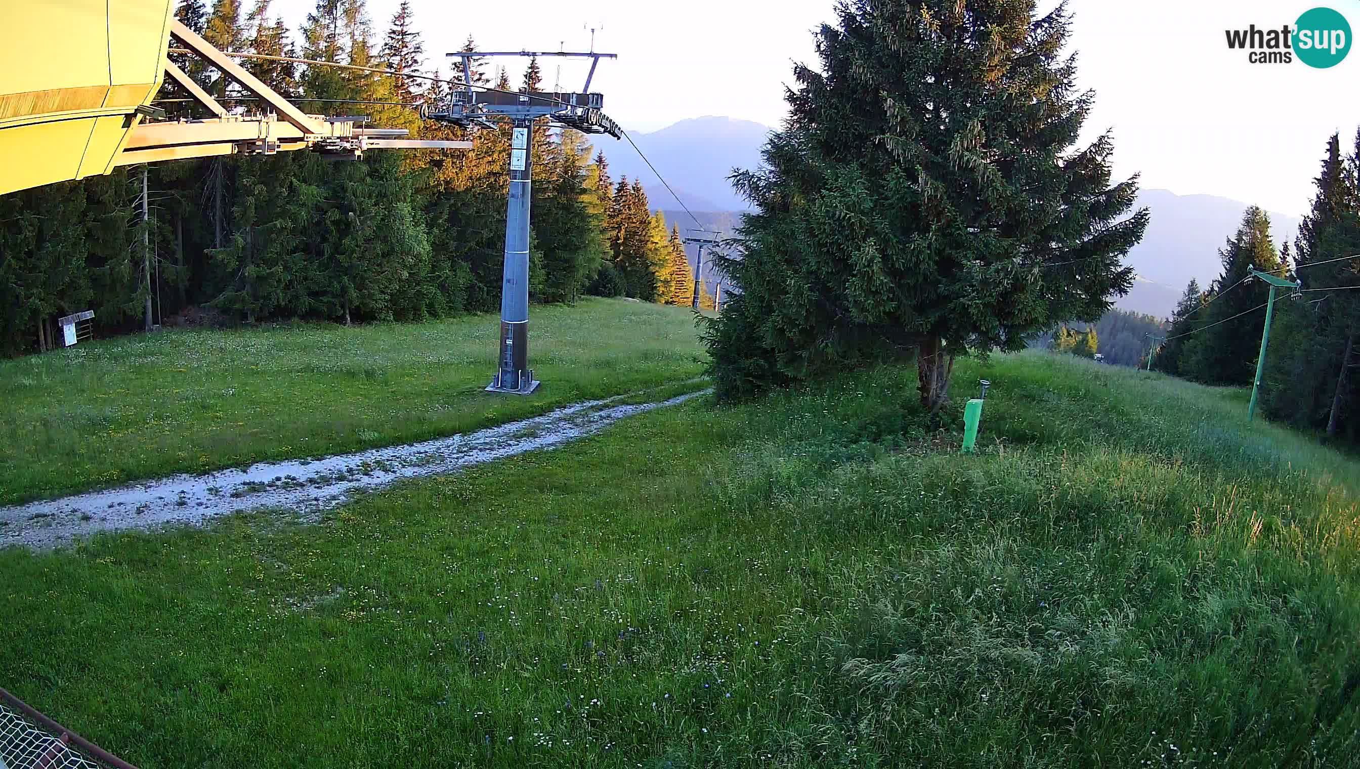 Smušišče Cerkno spletna kamera Lom zgornja proga