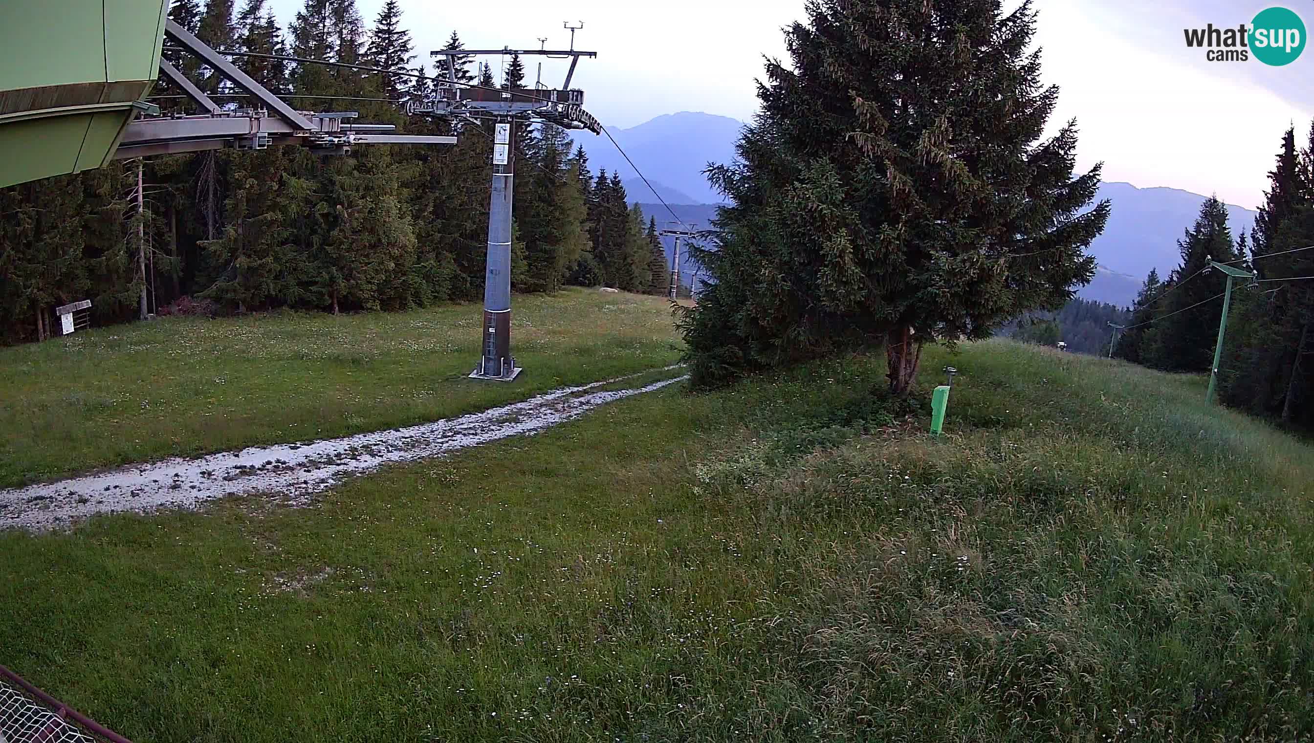 Skijalište Cerkno web kamera Lom – Slovenija