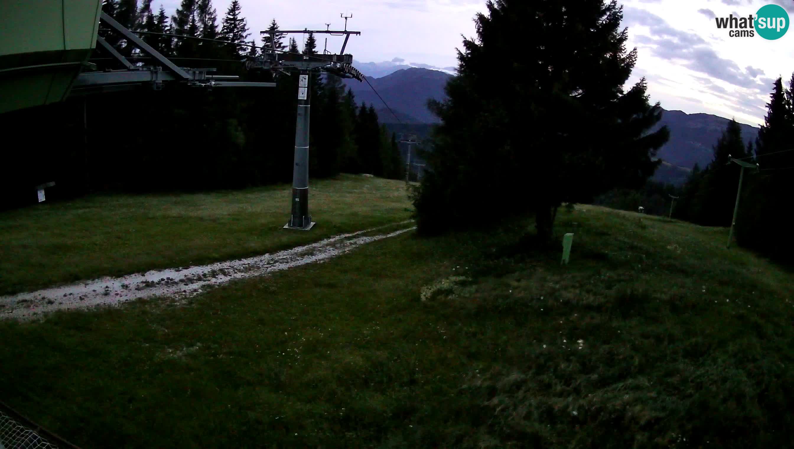 Smušišče Cerkno spletna kamera Lom zgornja proga