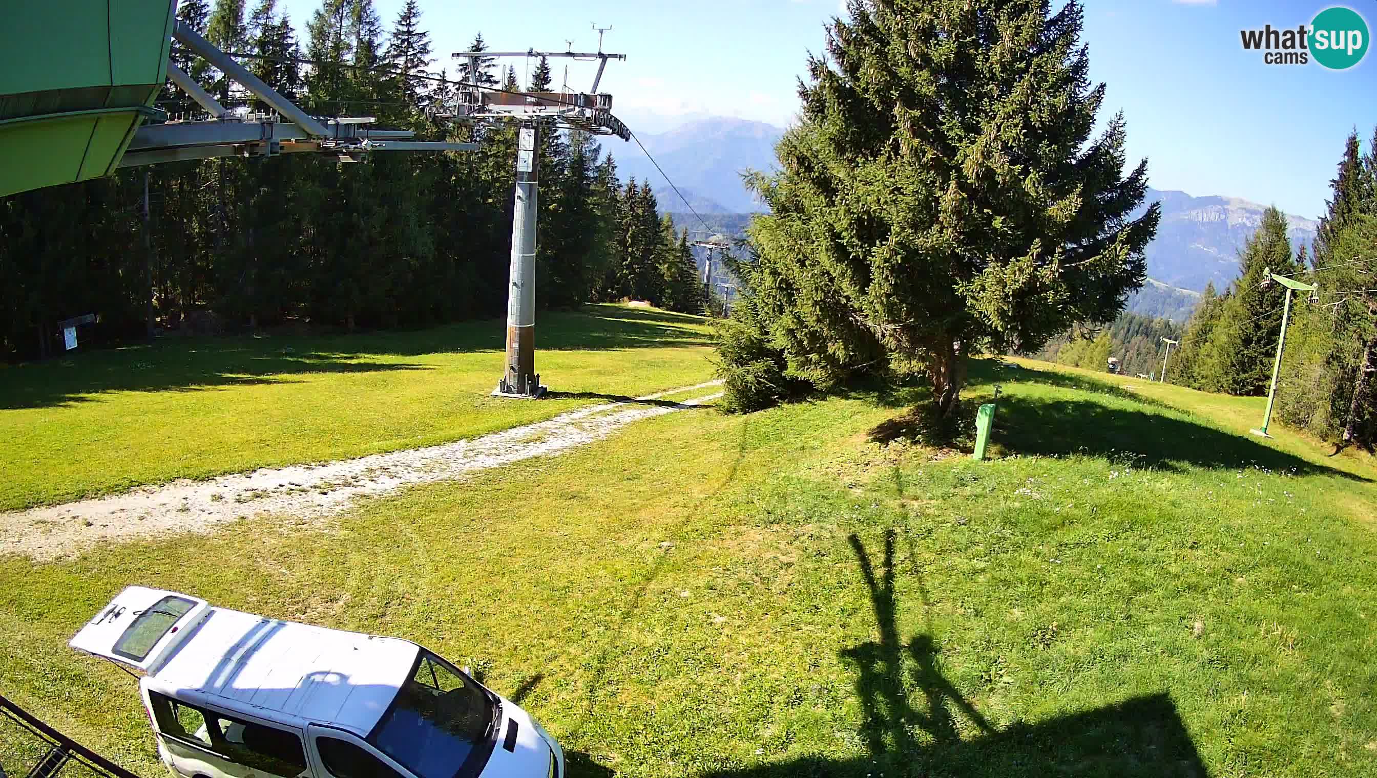 Smušišče Cerkno spletna kamera Lom zgornja proga