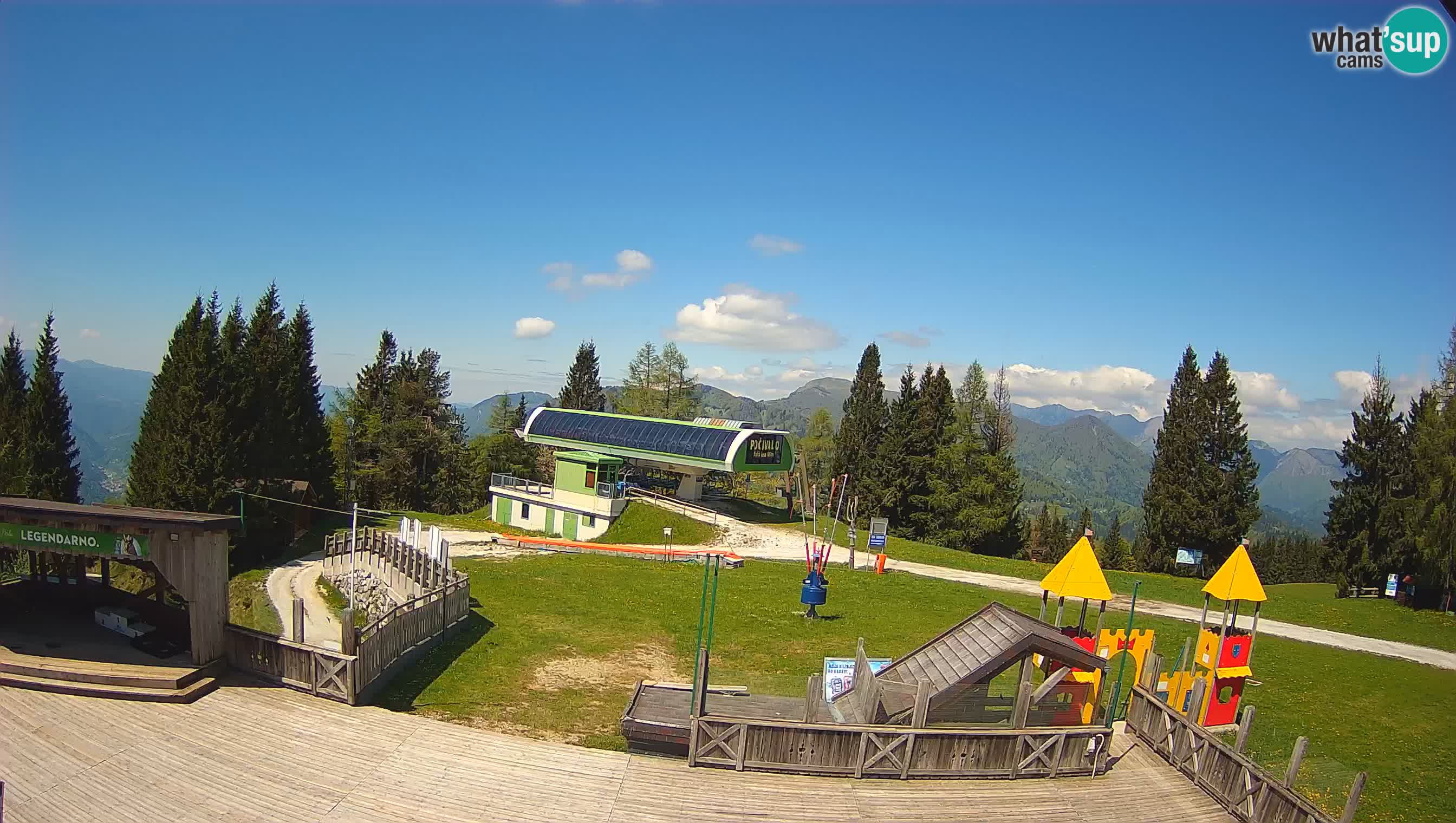 Alpska Perla Ski center Cerkno Počivalo webcam – Slovenia