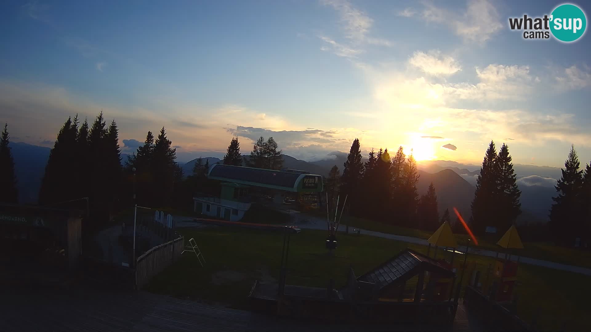 Alpska Perla Ski hotel Cerkno Počivalo webcam – Slovenia
