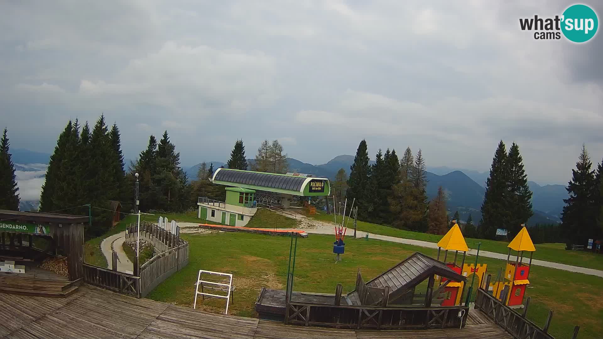 Alpska Perla Ski center Cerkno Počivalo webcam – Slovenia