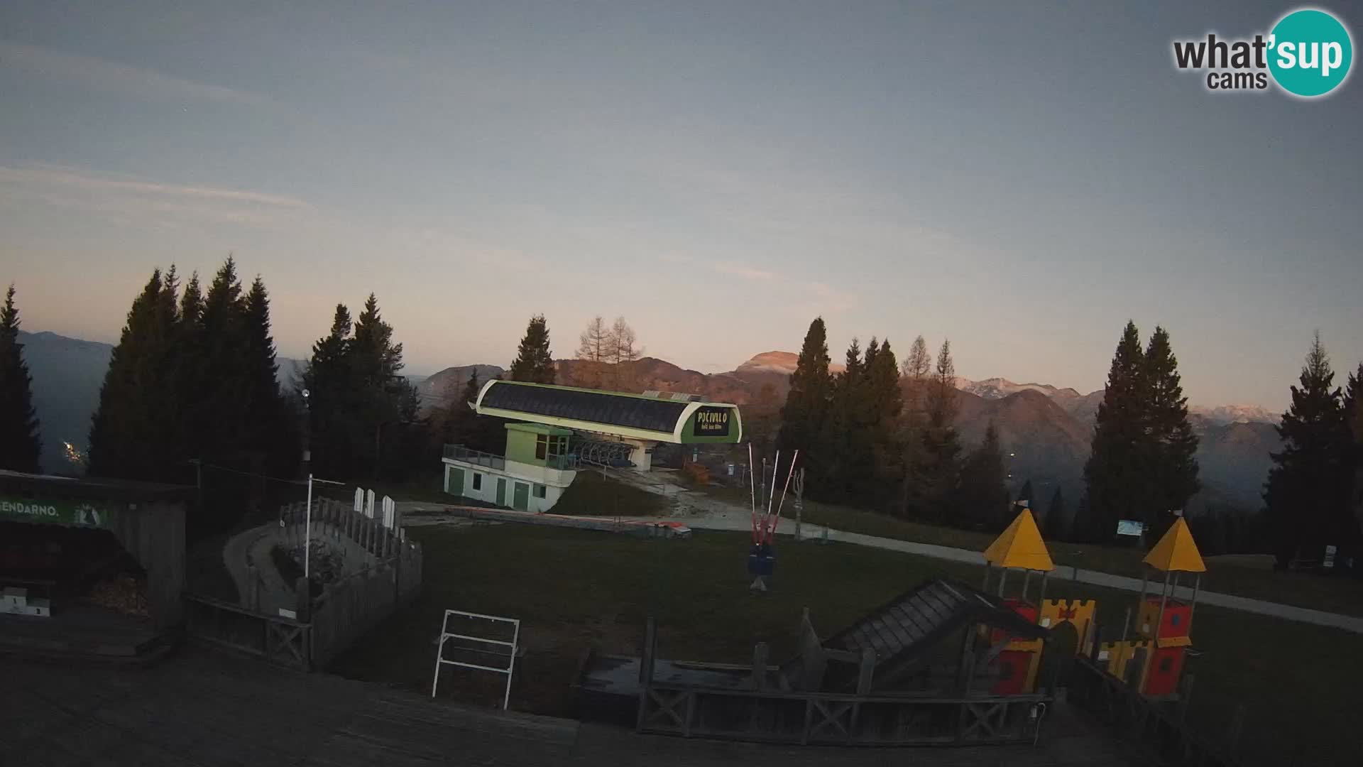 Webcam de la station de ski des Alpes slovènes à Cerkno Počivalo