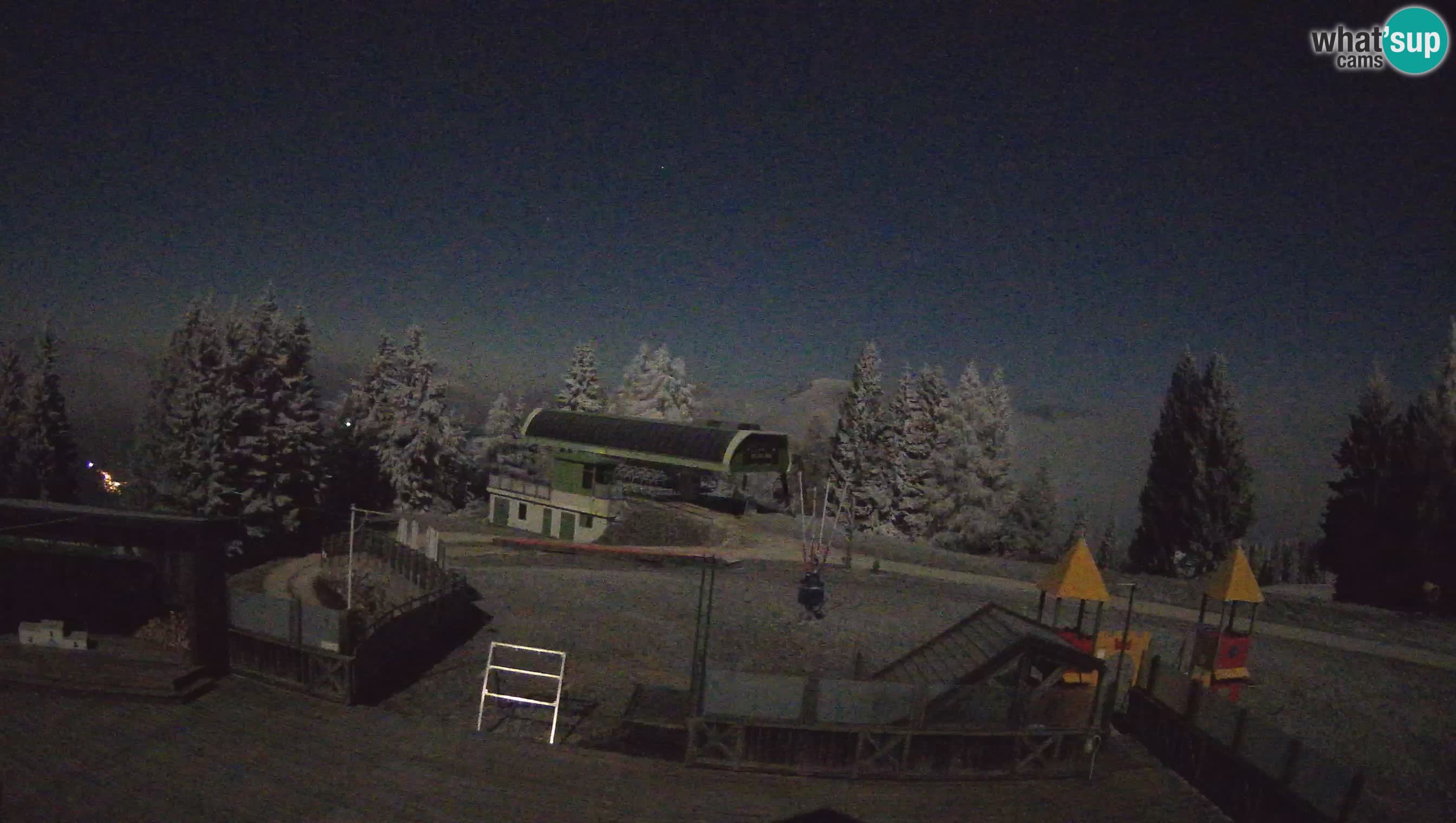 Alpska Perla Ski hotel Cerkno Počivalo webcam – Slovenia