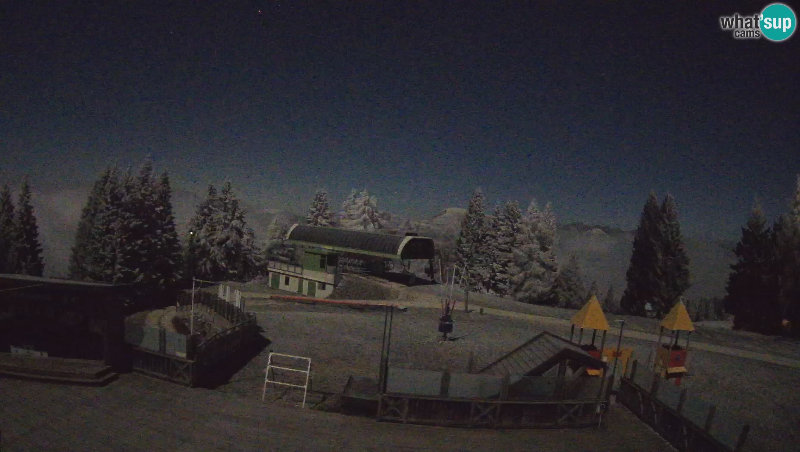 Alpska Perla Ski hotel Cerkno Počivalo webcam – Slovenia