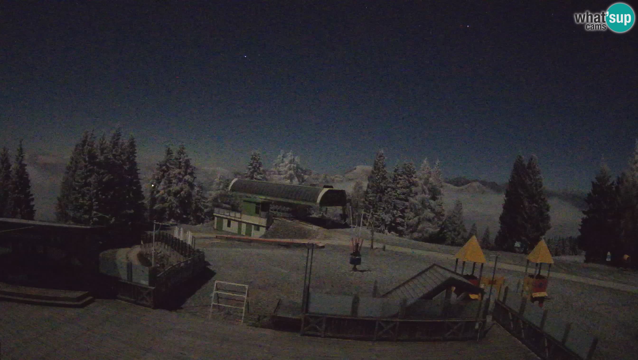 Alpska Perla Ski hotel Cerkno Počivalo webcam – Slovenia