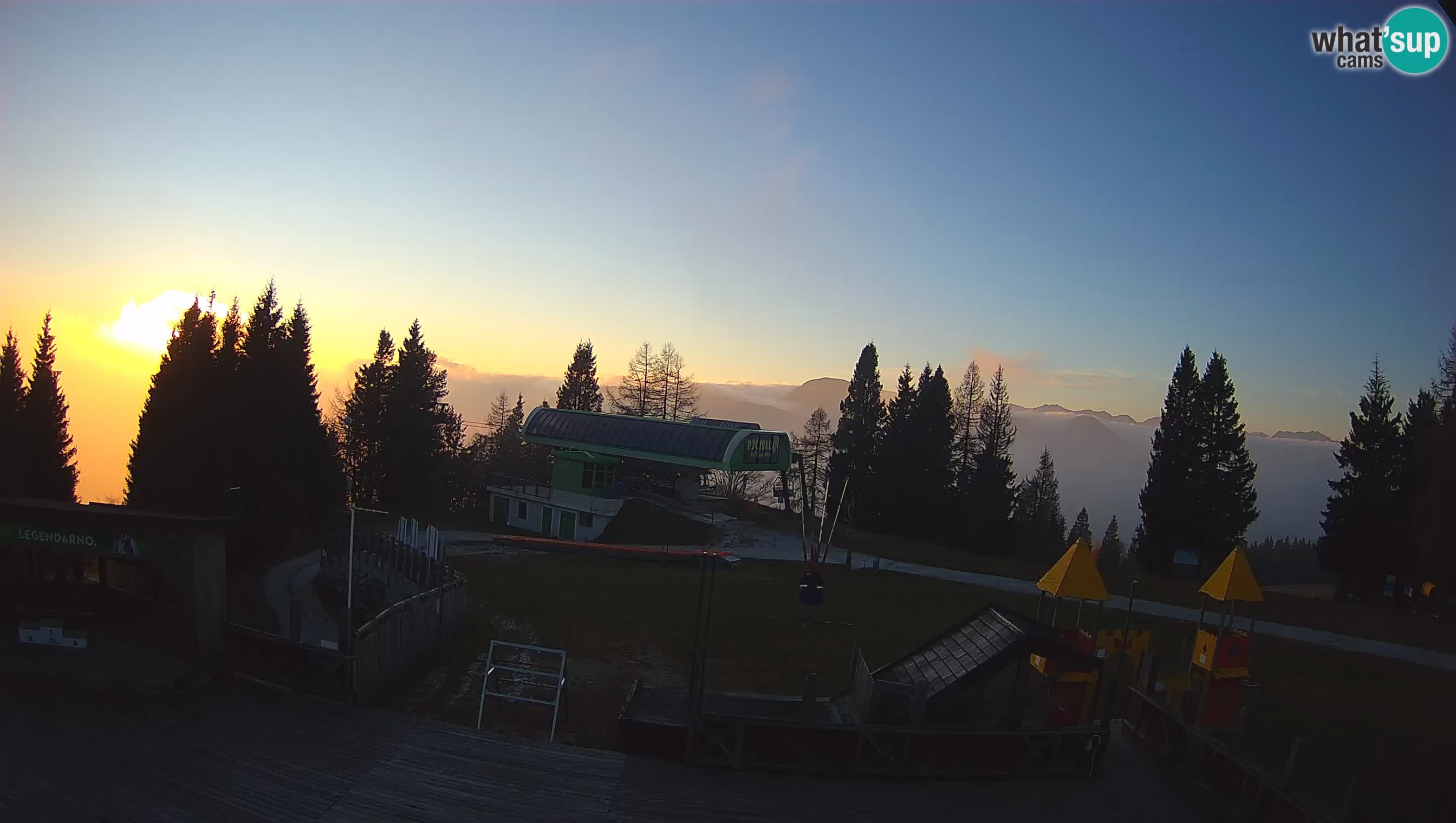 Alpska Perla Ski center Cerkno Počivalo webcam – Slovenia