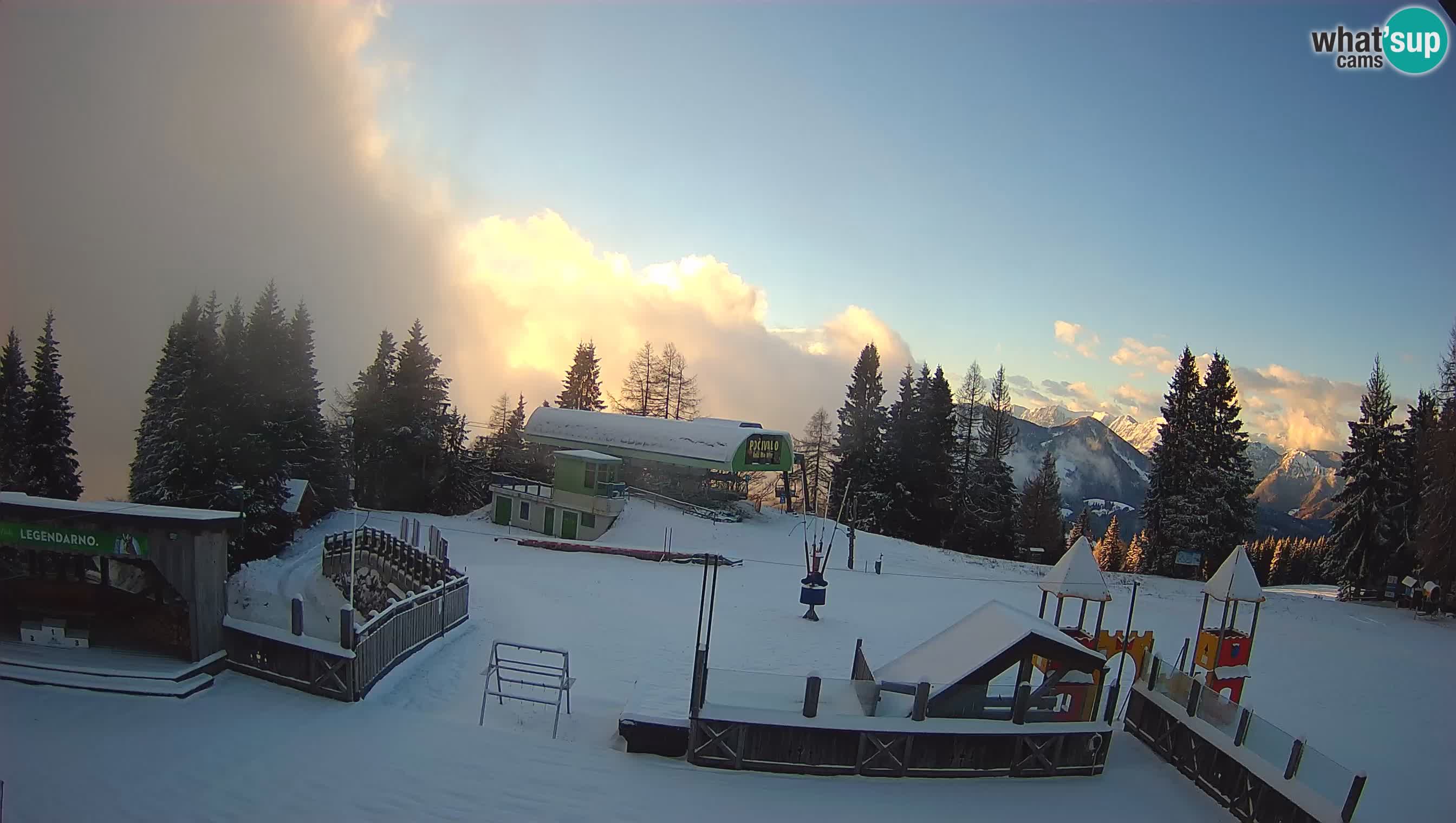 Alpska Perla Ski hotel Cerkno Počivalo webcam – Slovenia