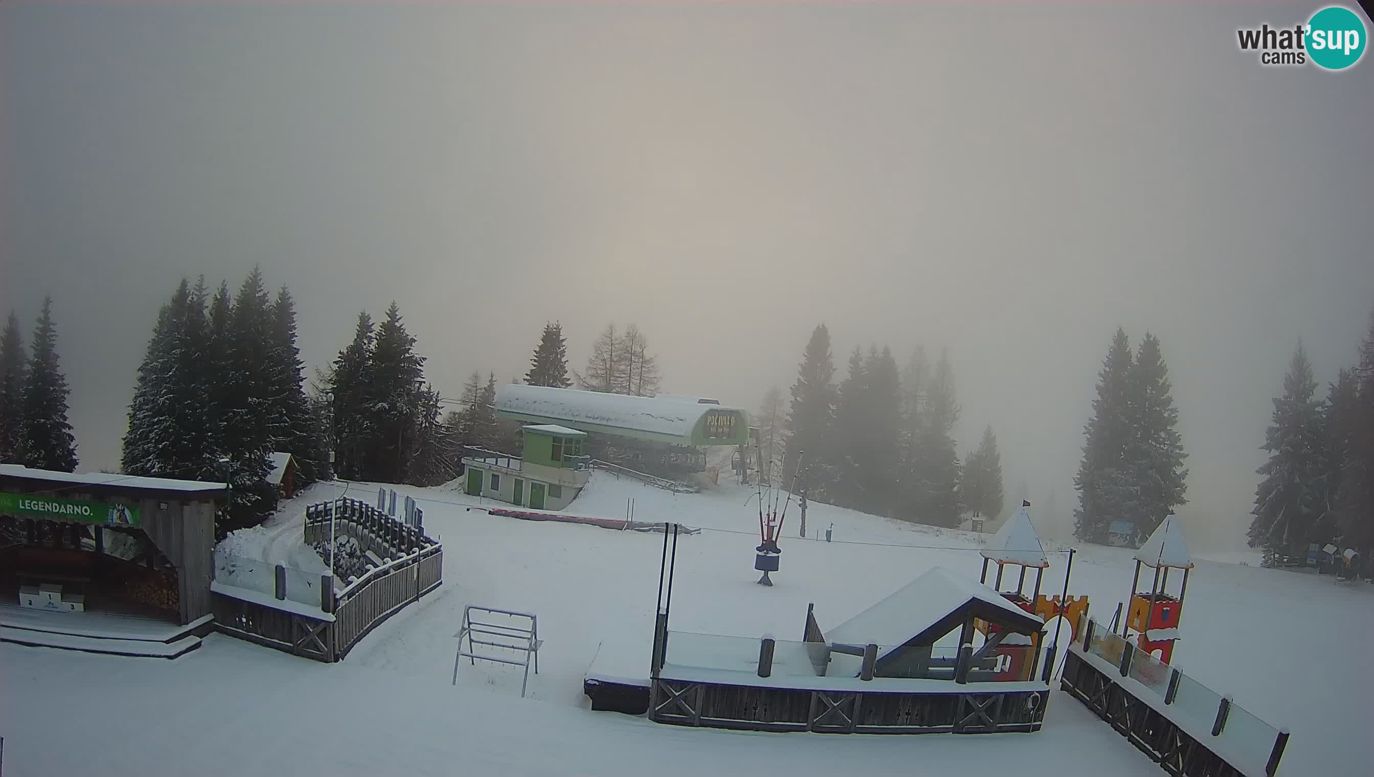 Alpska Perla Ski hotel Cerkno Počivalo webcam – Slovenia