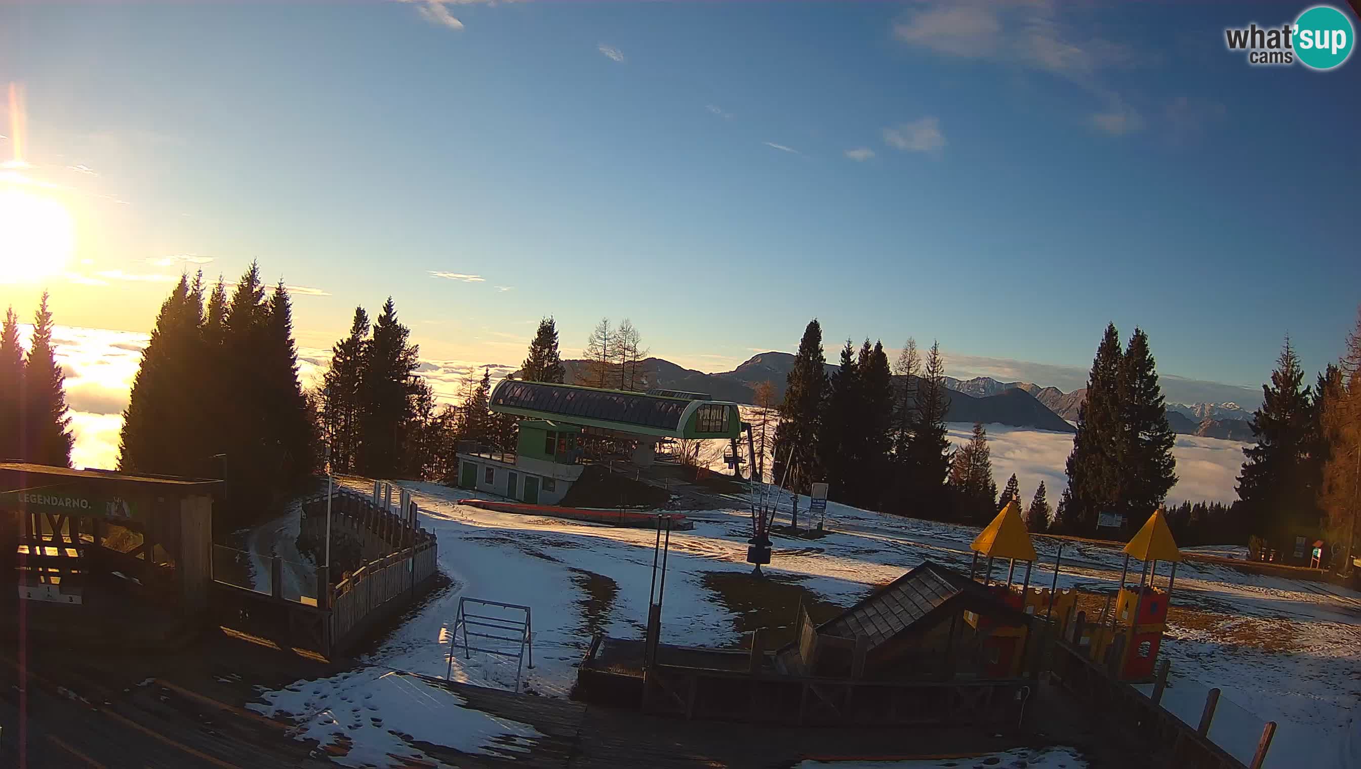 Alpska Perla Ski hotel Cerkno Počivalo webcam – Slovenia