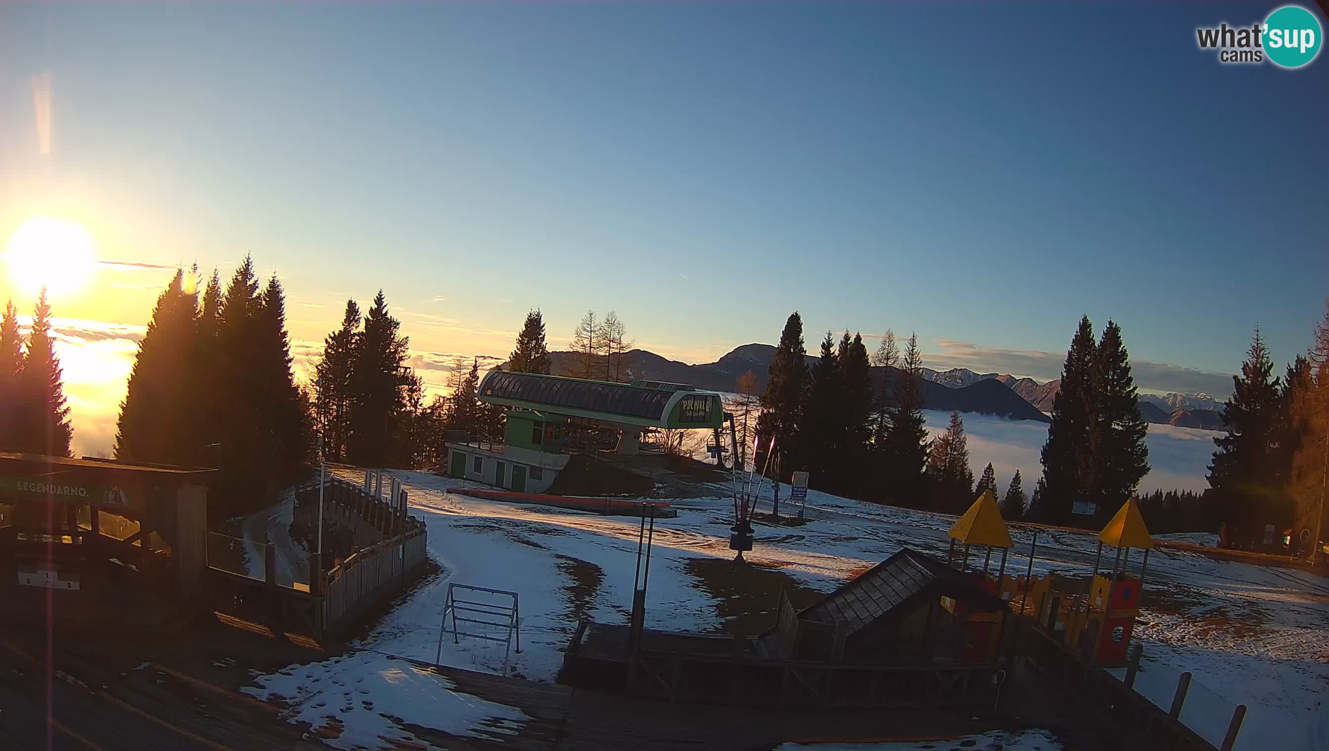 Alpska Perla Ski hotel Cerkno Počivalo webcam – Slovenia