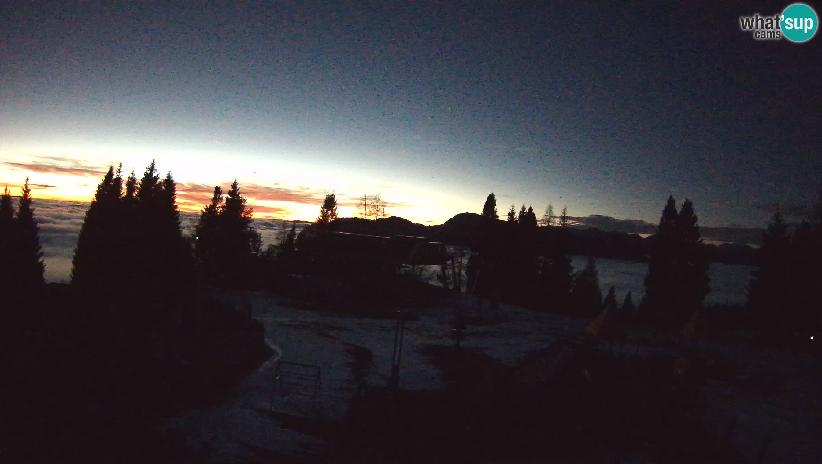 Alpska Perla Ski hotel Cerkno Počivalo webcam – Slovenia