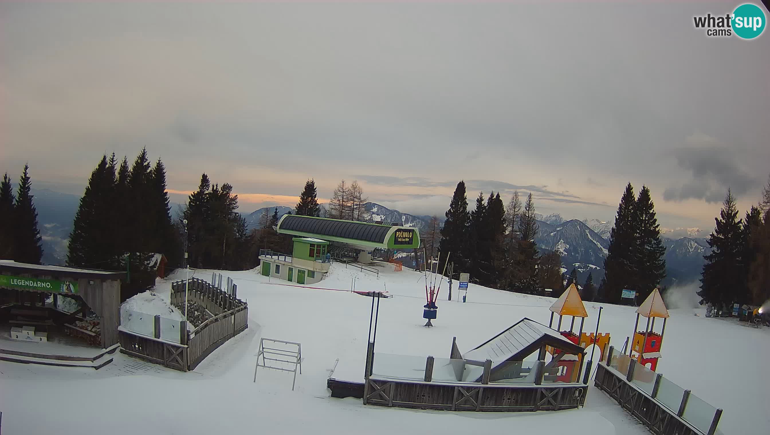 Alpska Perla Ski center Cerkno Počivalo webcam – Slovenia