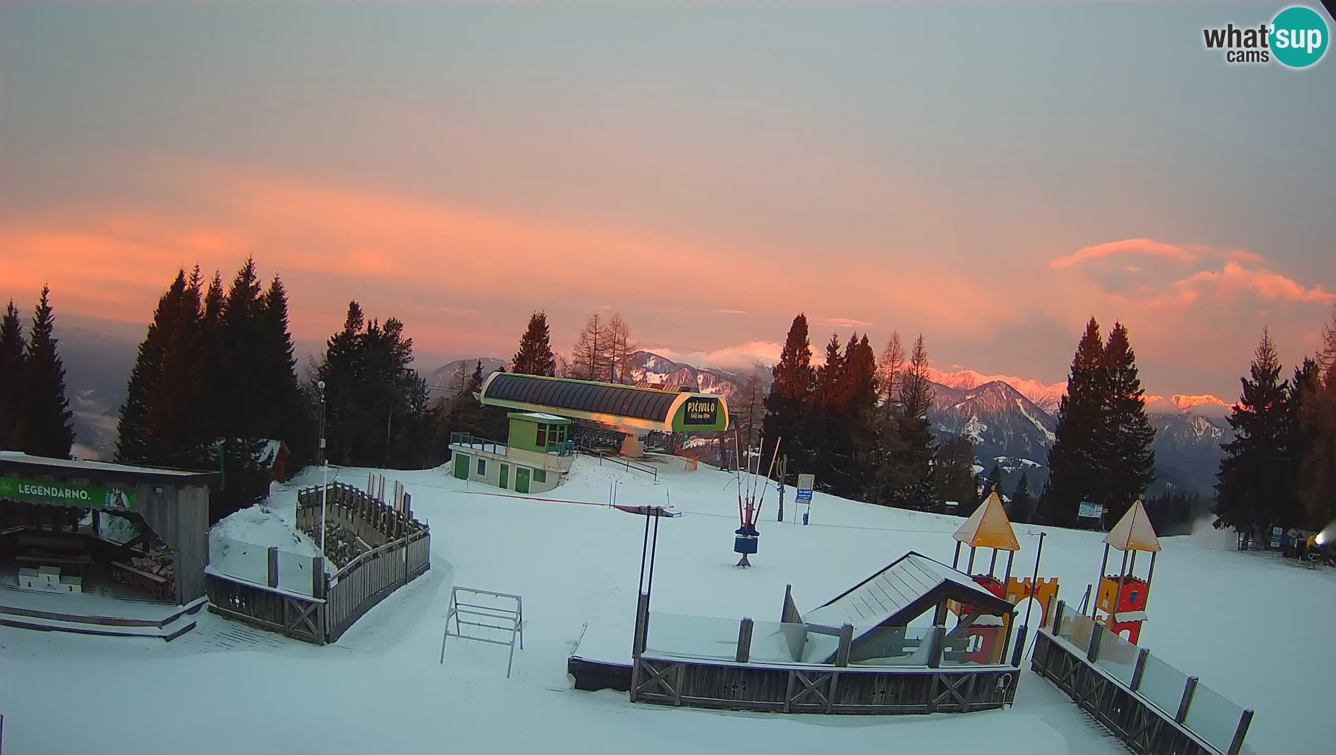 Alpska Perla kamera Cerkno Počivalo