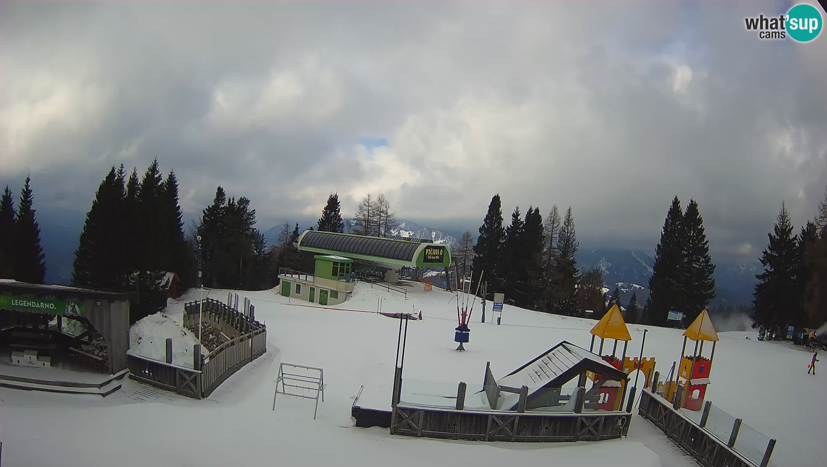 Alpska Perla Ski hotel Cerkno Počivalo webcam – Slovenia