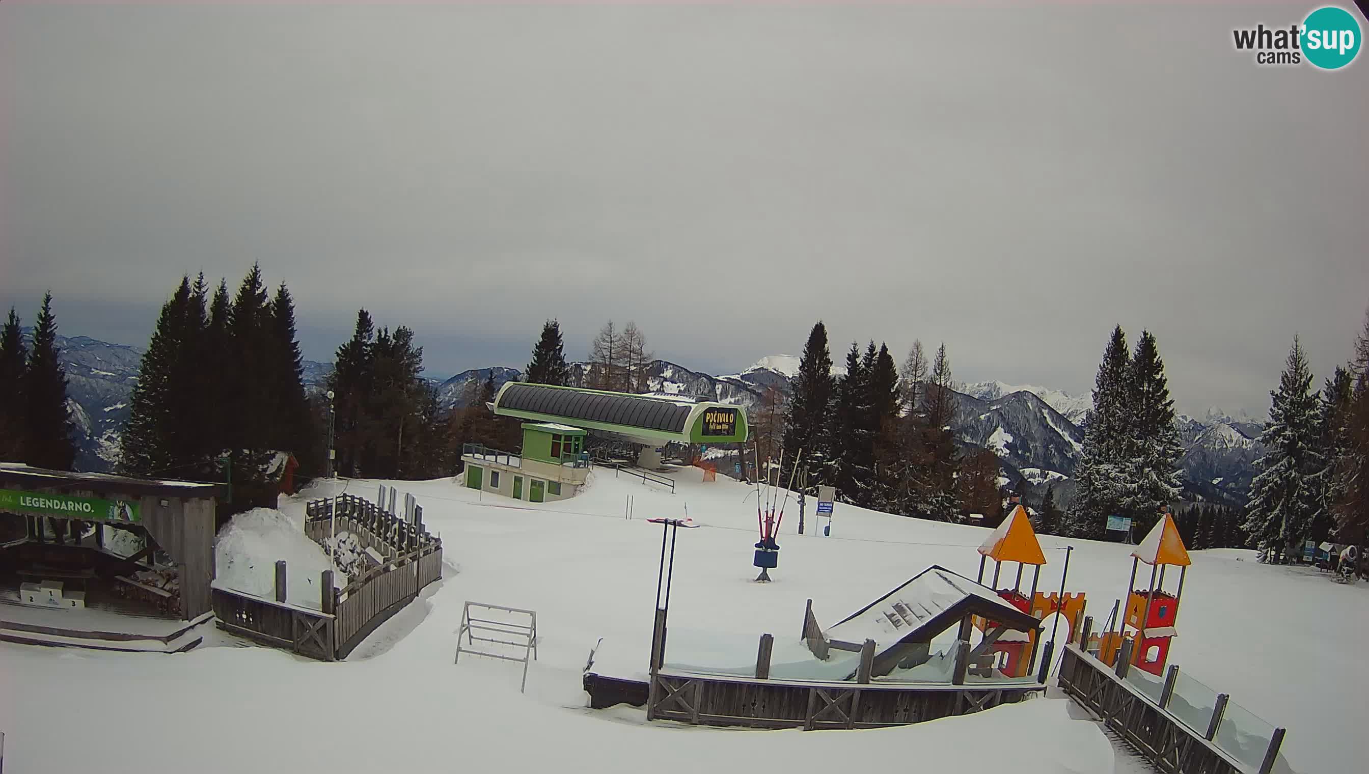 Webcam de la station de ski des Alpes slovènes à Cerkno Počivalo