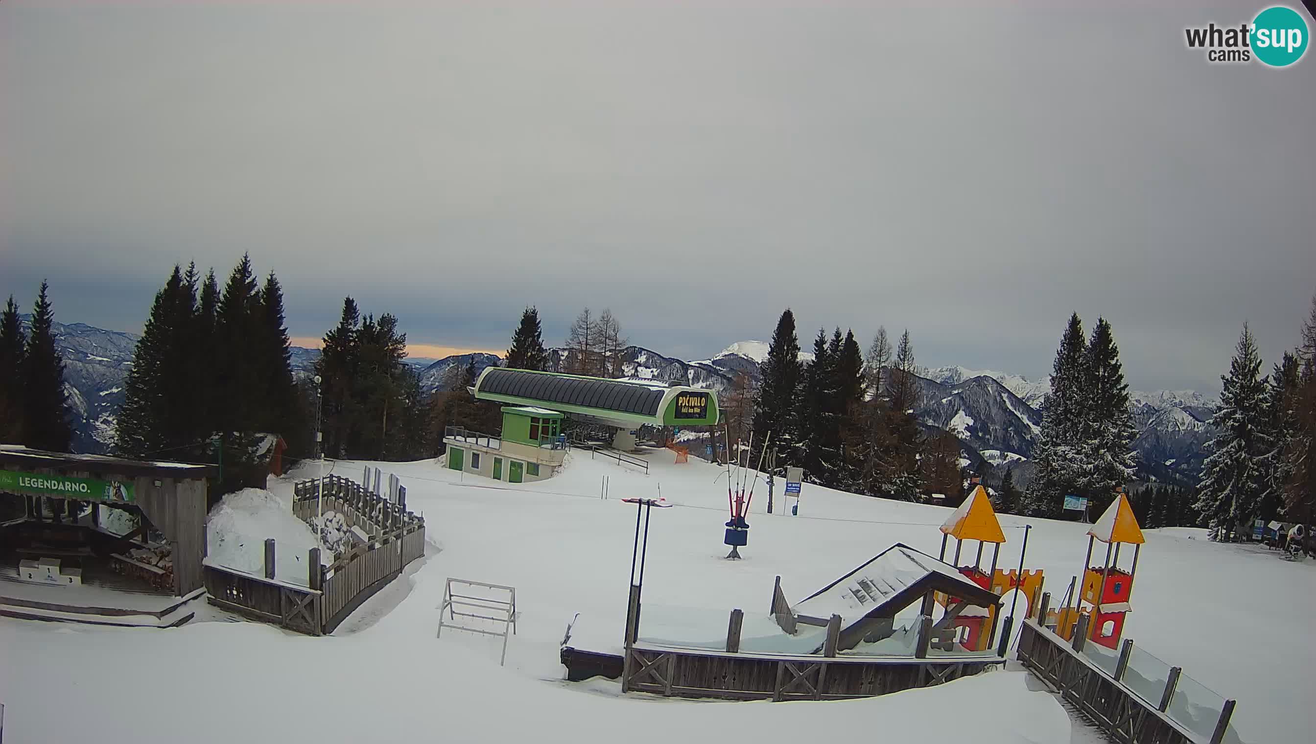 Webcam de la station de ski des Alpes slovènes à Cerkno Počivalo