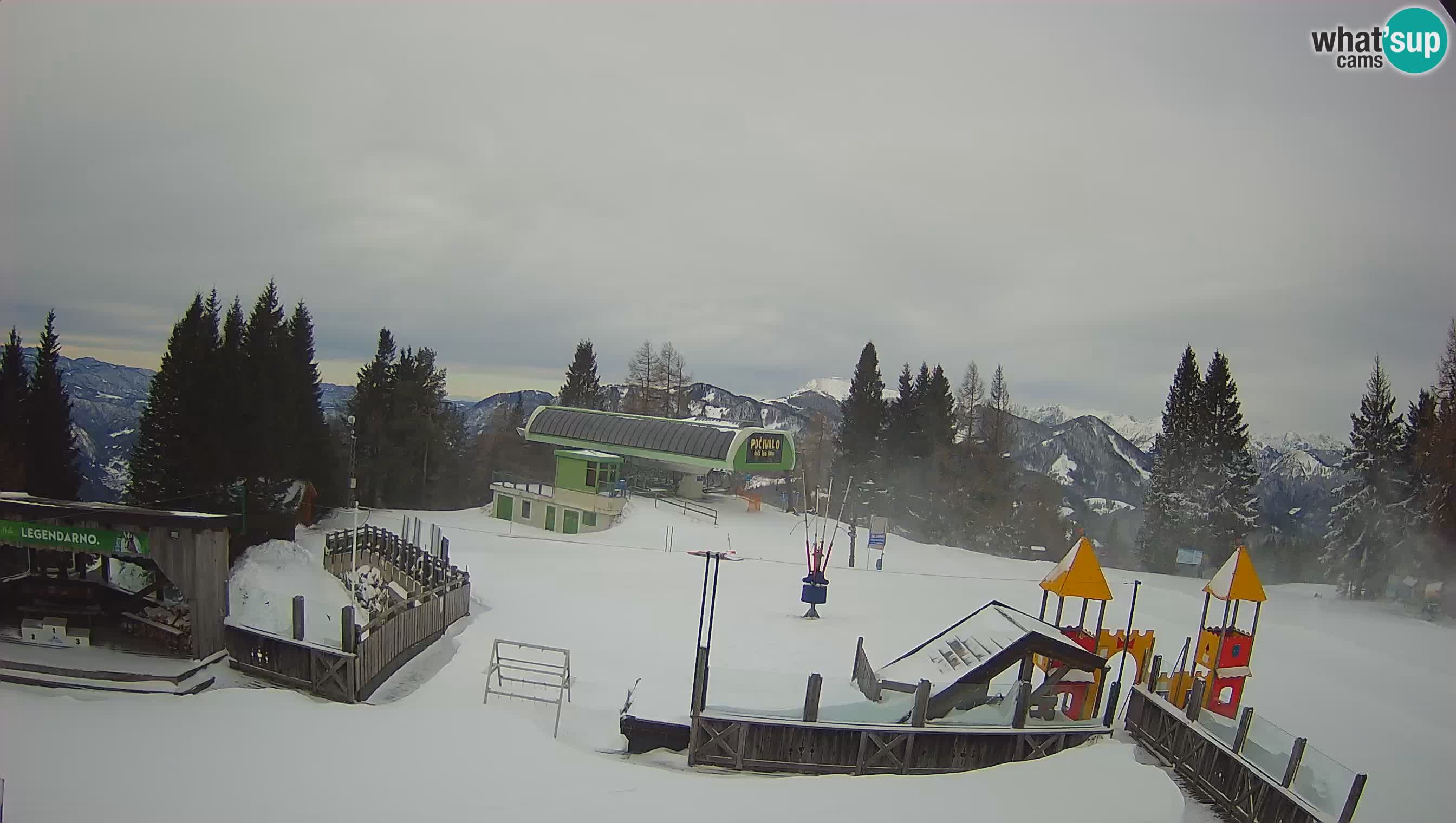 Webcam de la station de ski des Alpes slovènes à Cerkno Počivalo