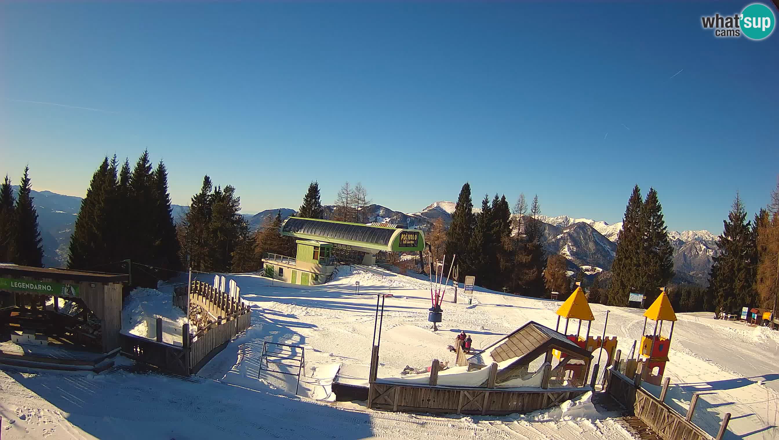 Alpska Perla Ski center Cerkno Počivalo webcam – Slovenia