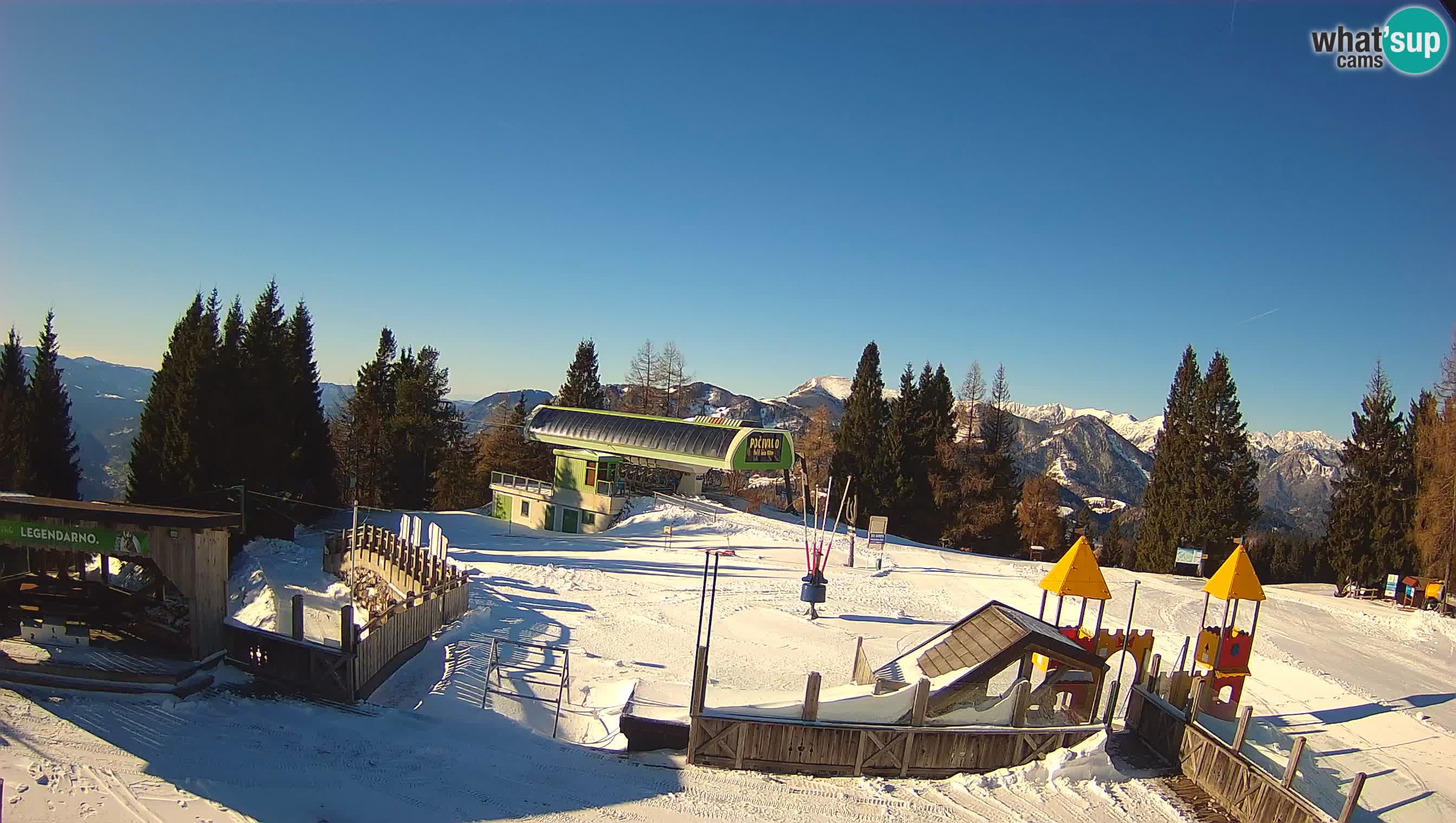 Alpska Perla Ski hotel Cerkno Počivalo webcam – Slovenia