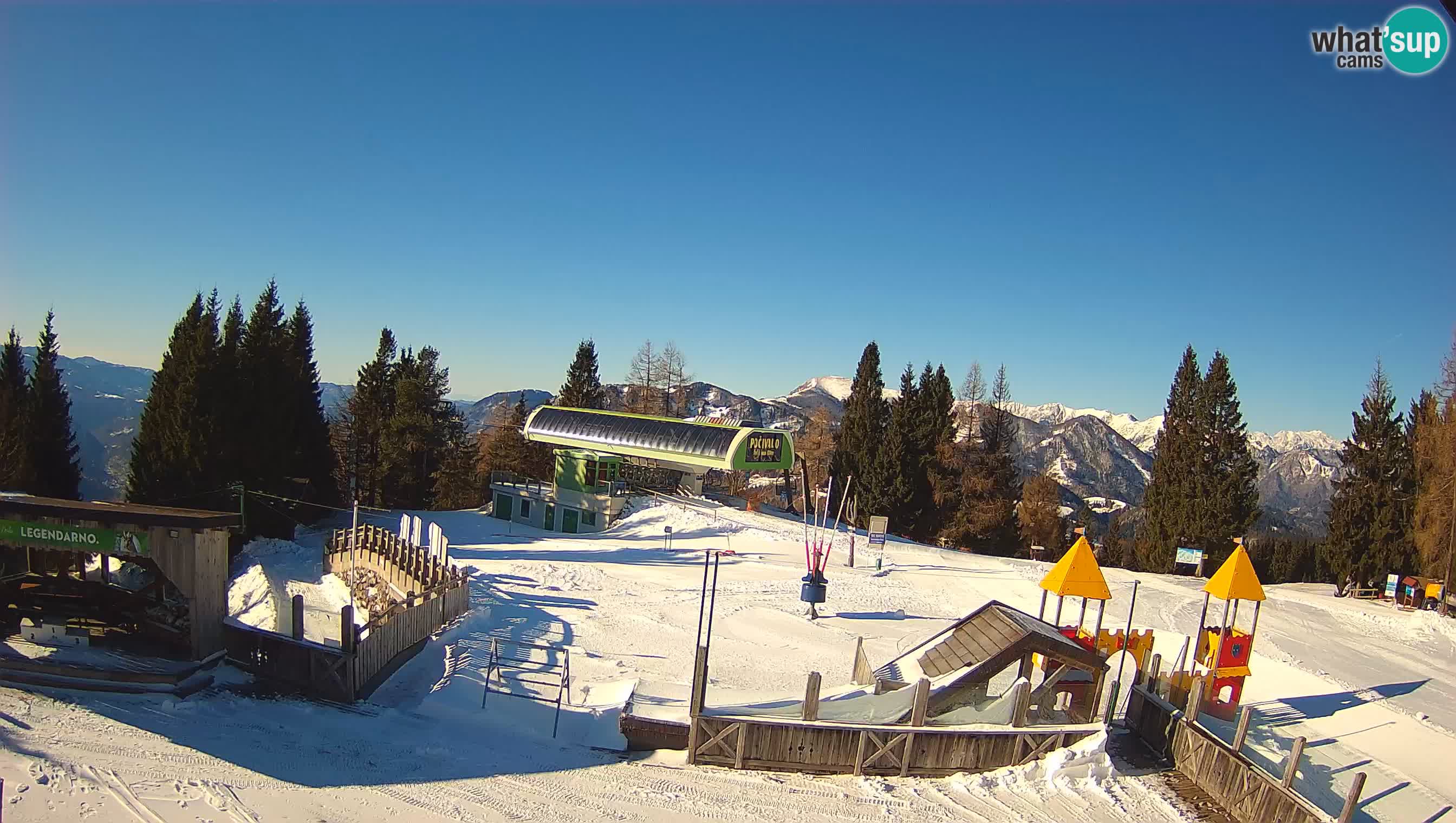 Alpska Perla Ski hotel Cerkno Počivalo webcam – Slovenia