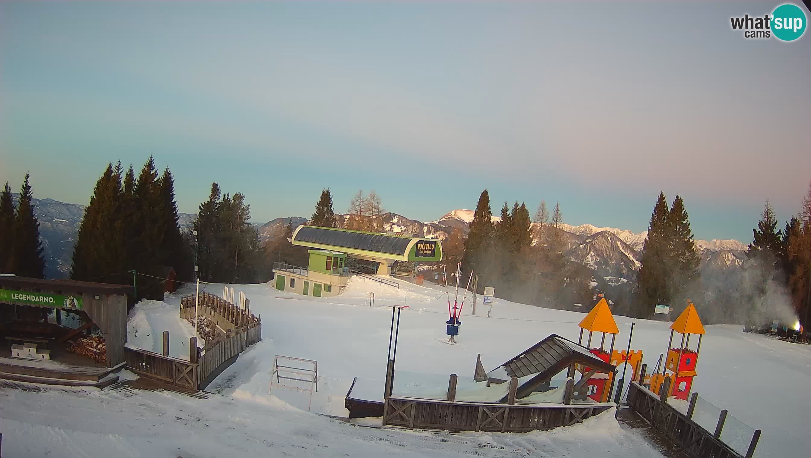 Webcam de la station de ski des Alpes slovènes à Cerkno Počivalo