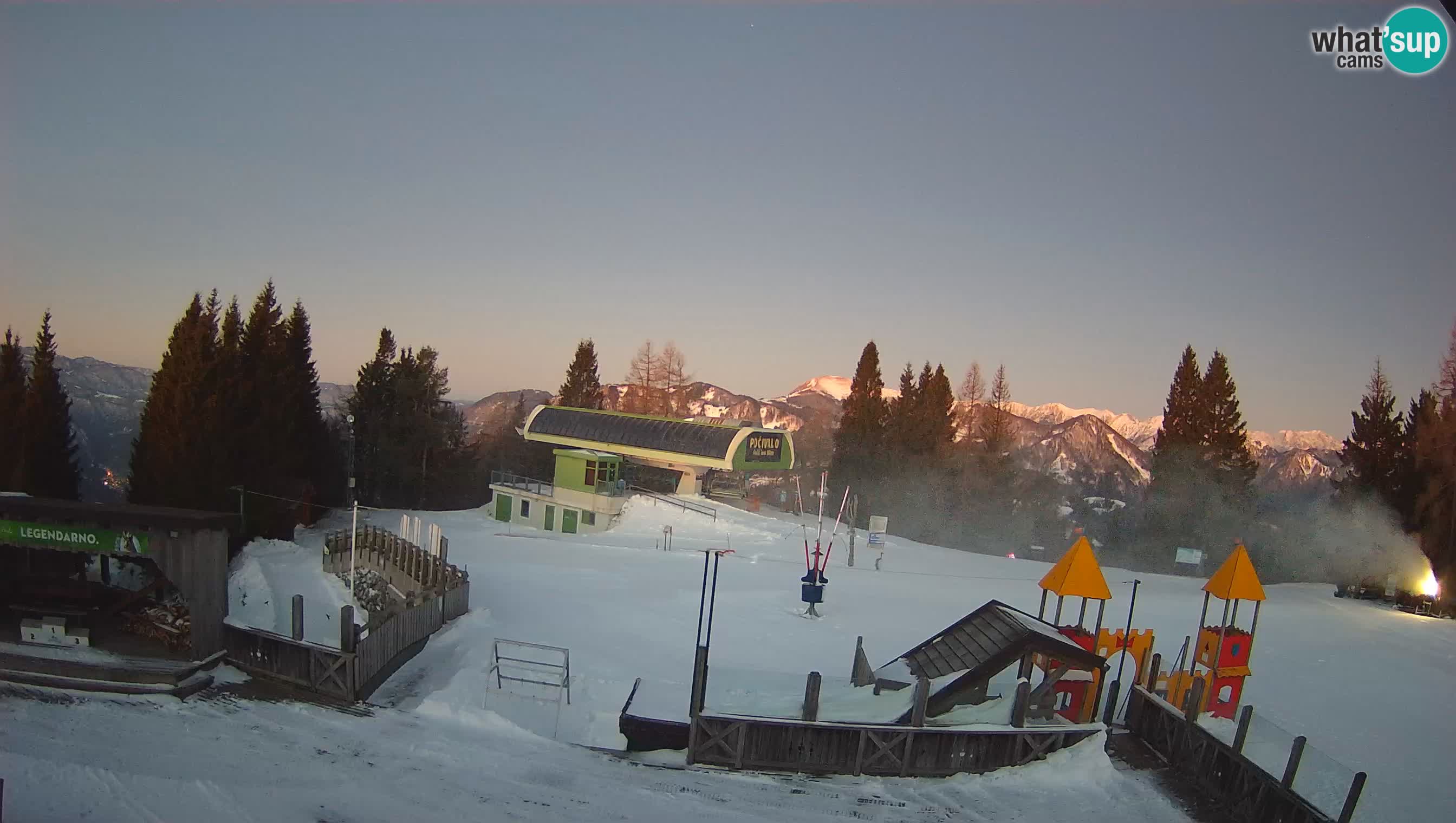 Webcam de la station de ski des Alpes slovènes à Cerkno Počivalo