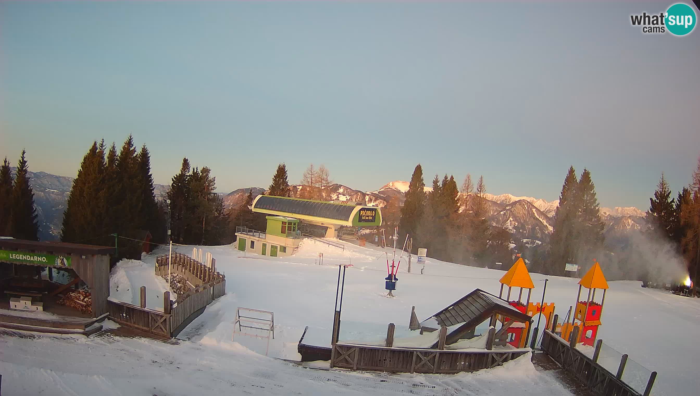 Alpska Perla kamera Cerkno Počivalo