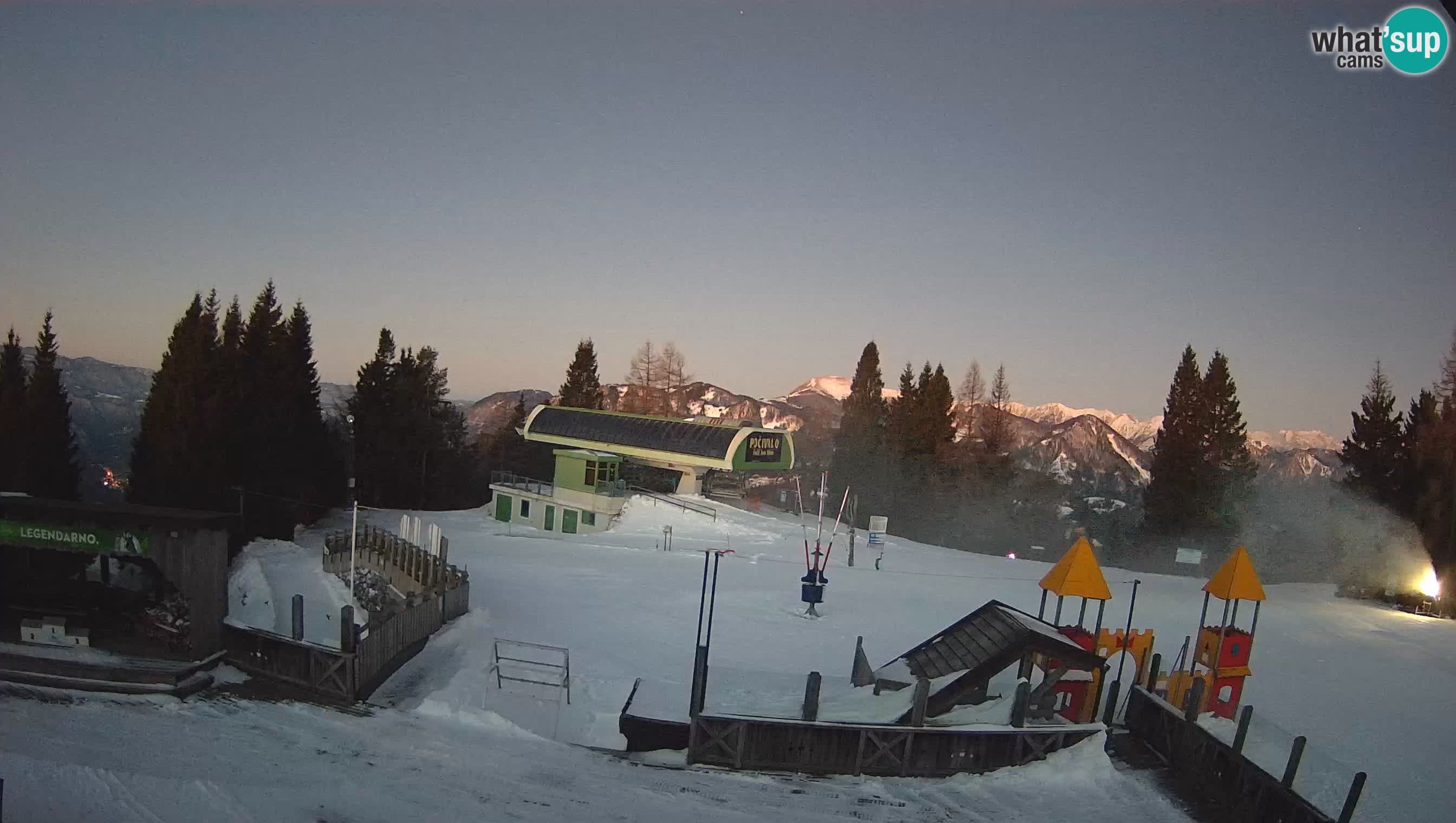 Webcam de la station de ski des Alpes slovènes à Cerkno Počivalo