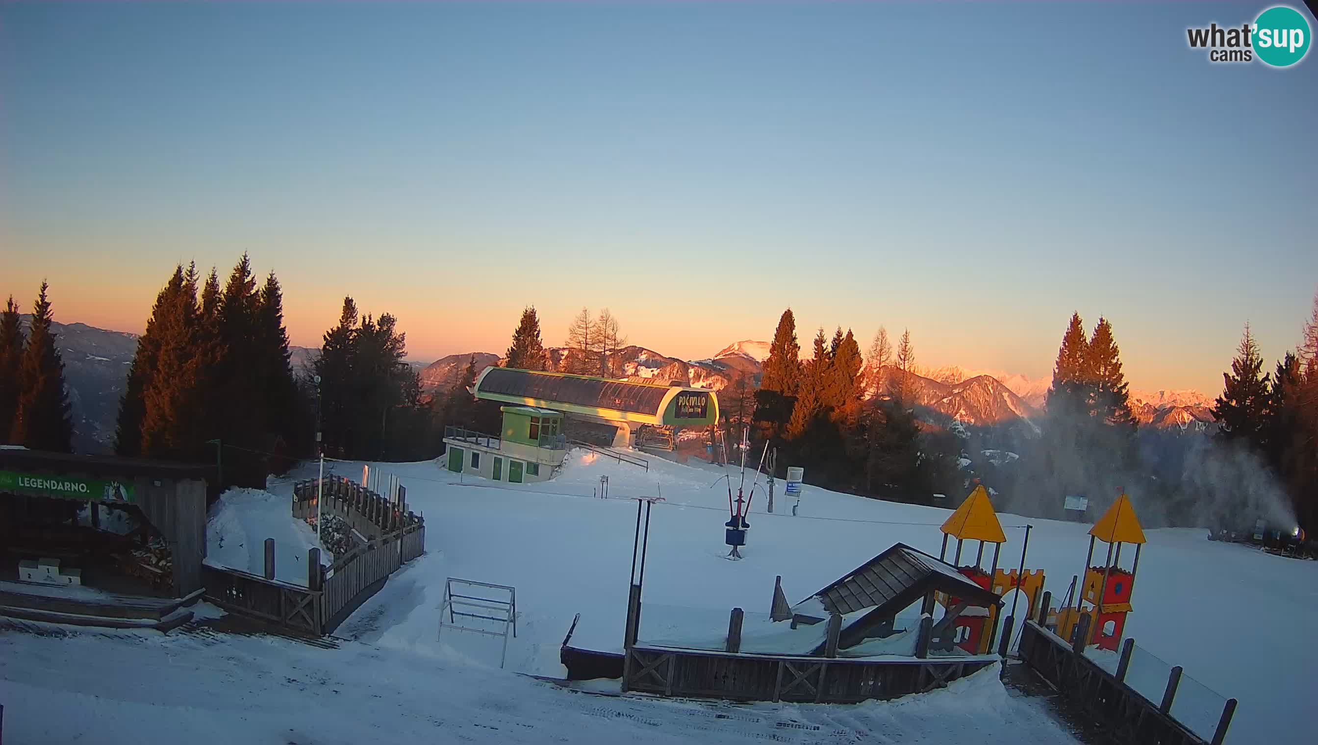 Webcam de la station de ski des Alpes slovènes à Cerkno Počivalo