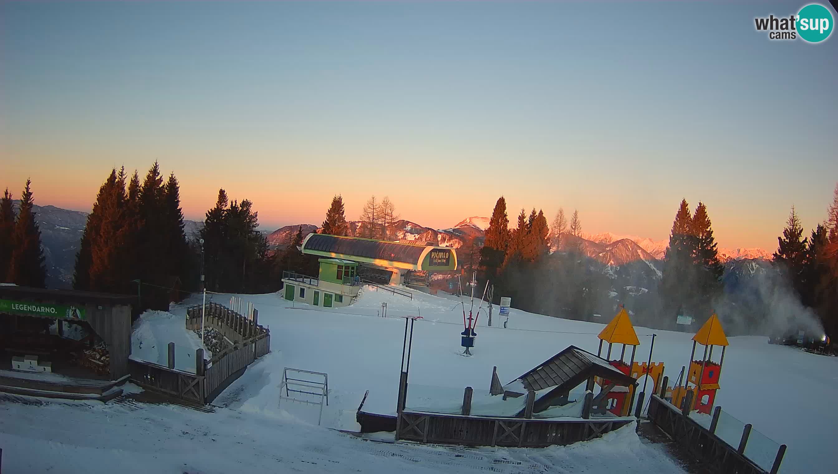 Webcam de la station de ski des Alpes slovènes à Cerkno Počivalo