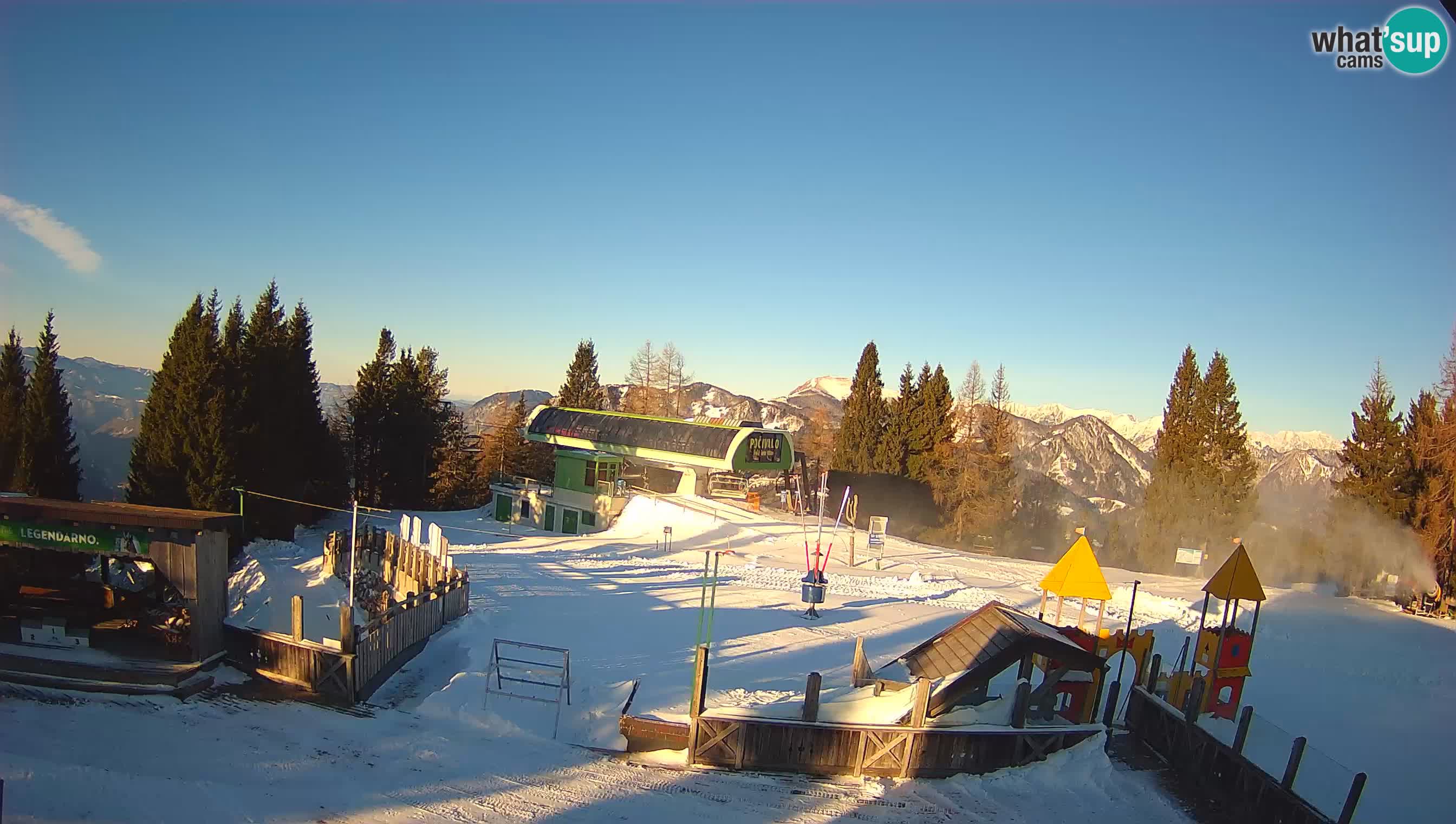 Webcam de la station de ski des Alpes slovènes à Cerkno Počivalo