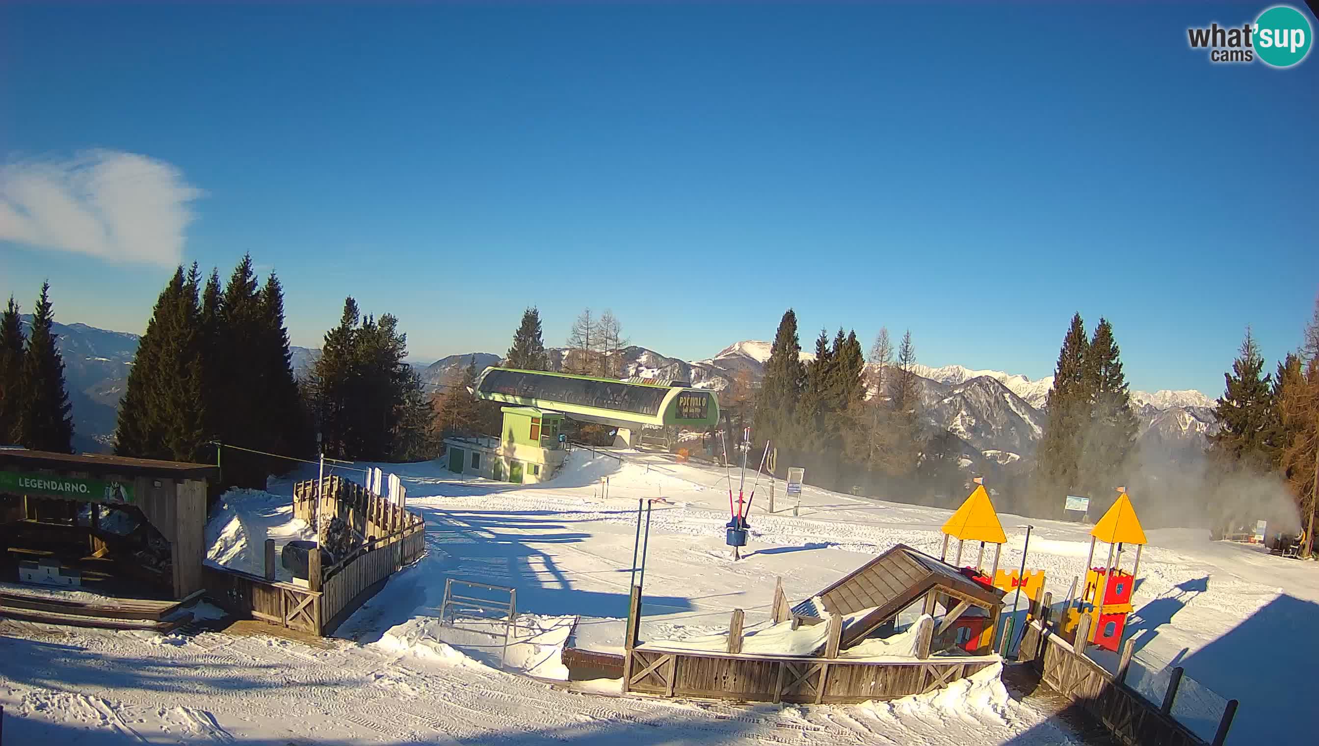 Alpska Perla Ski center Cerkno Počivalo webcam – Slovenia