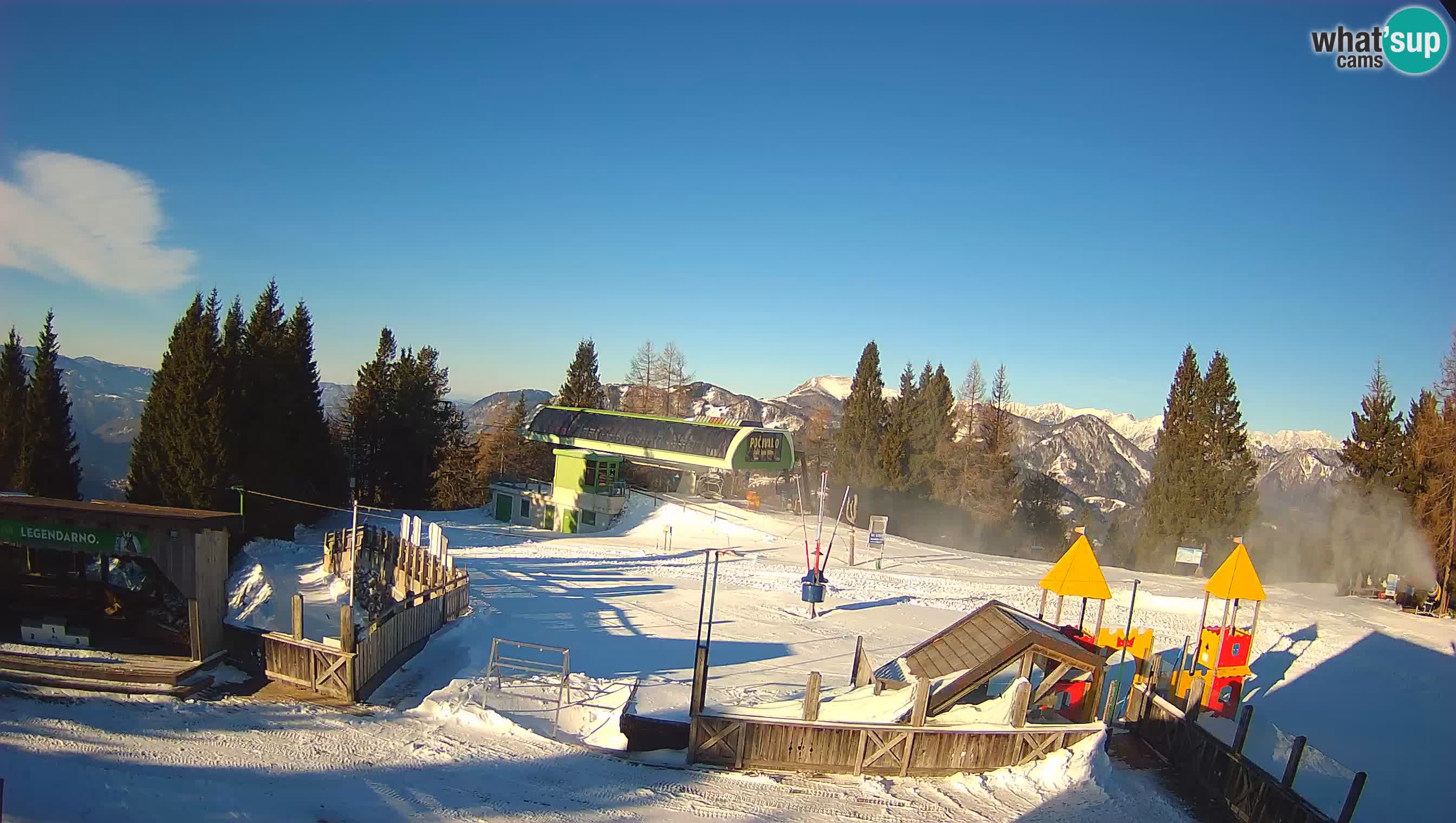 Alpska Perla Ski center Cerkno Počivalo webcam – Slovenia