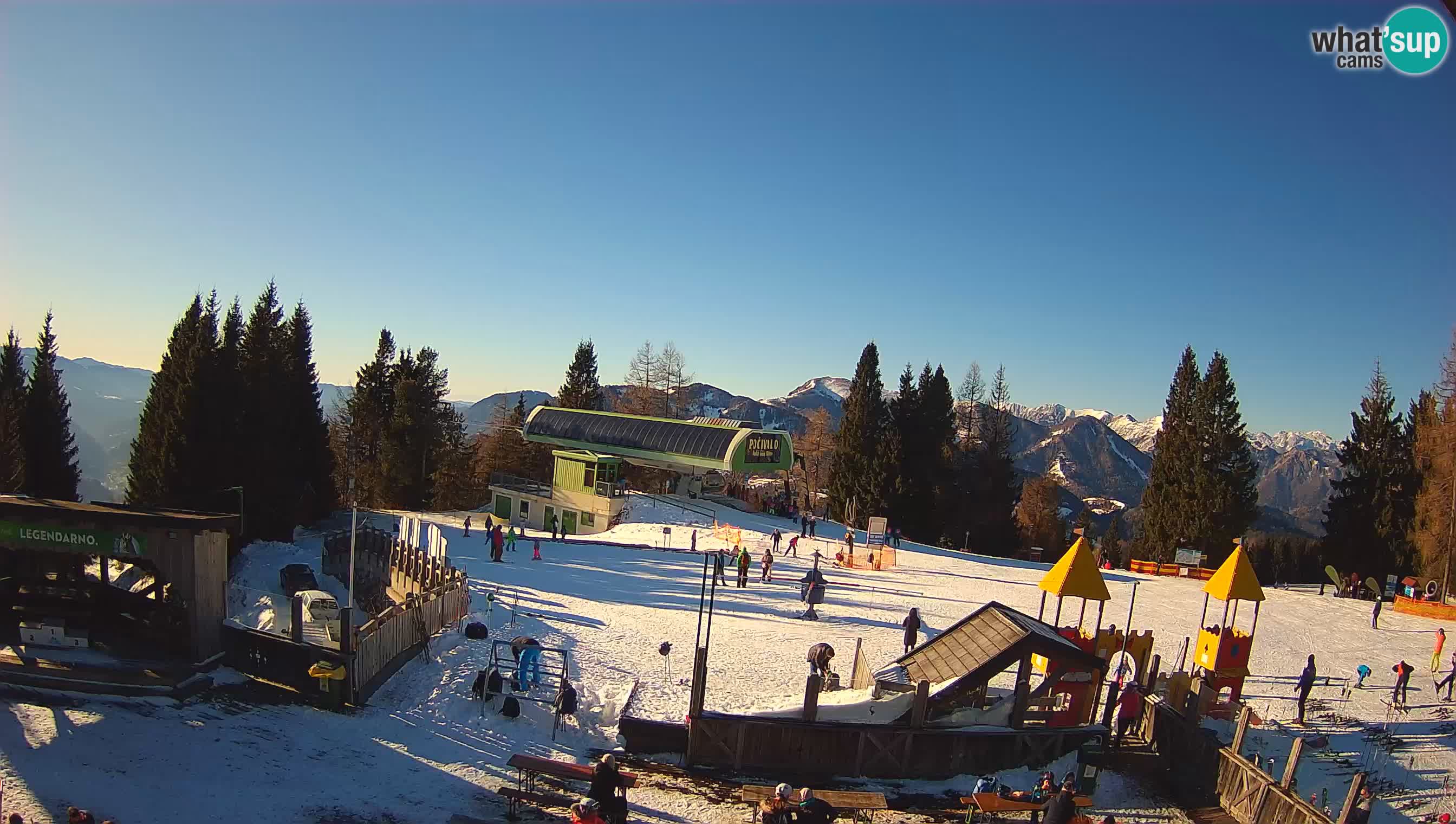 Alpska Perla Ski center Cerkno Počivalo webcam – Slovenia