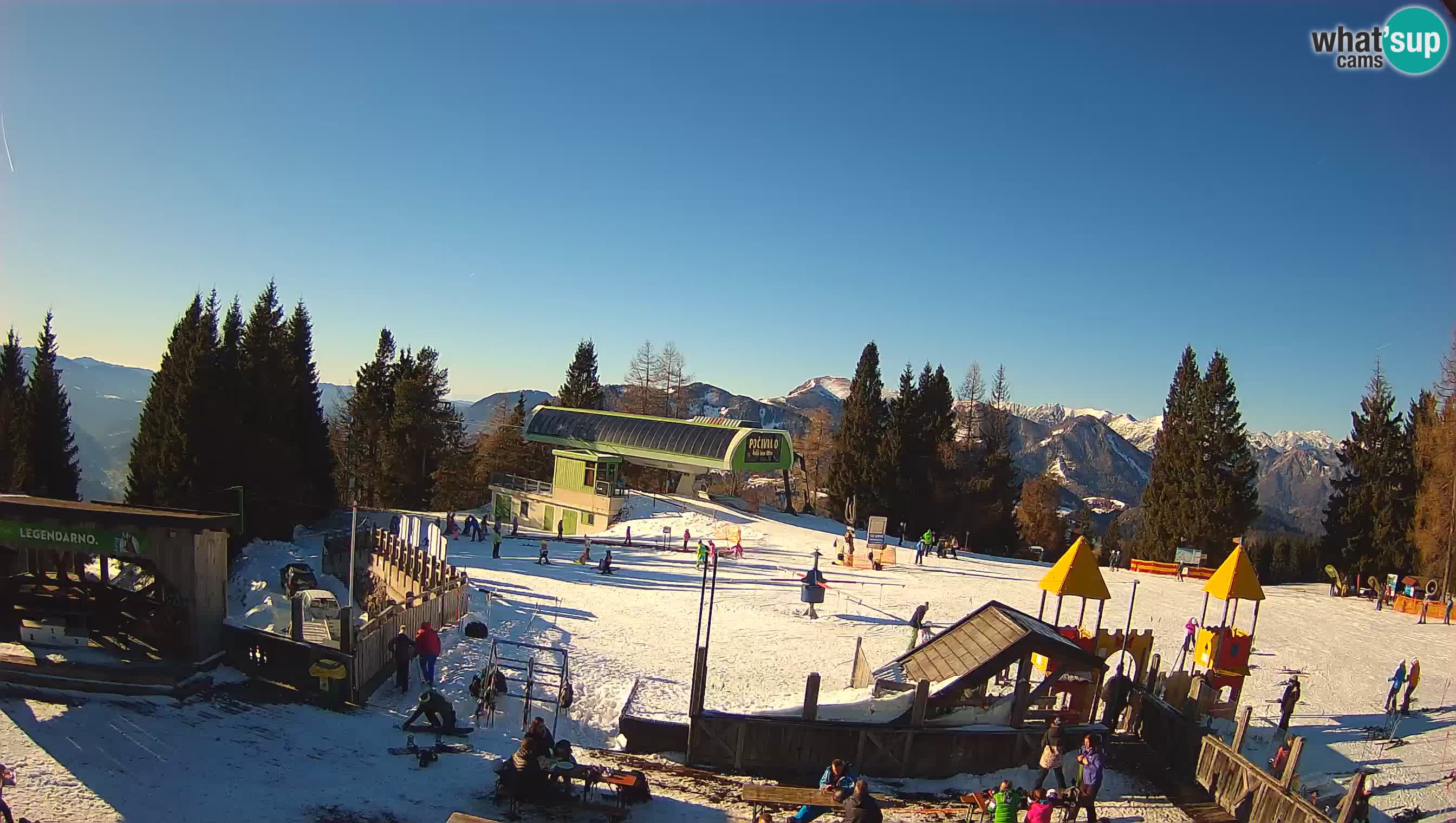 Alpska Perla Ski center Cerkno Počivalo webcam – Slovenia