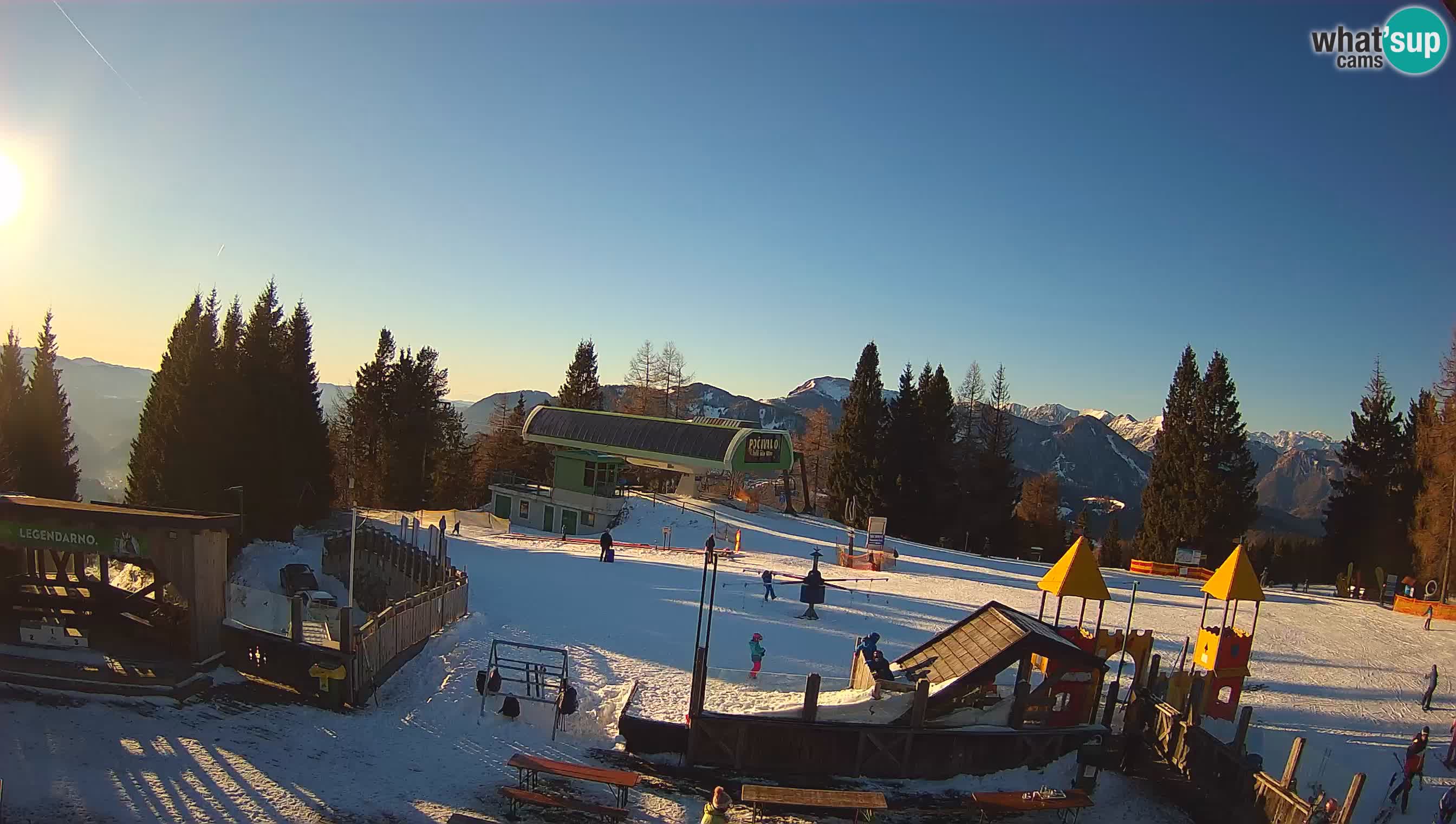 Alpska Perla Ski center Cerkno Počivalo webcam – Slovenia