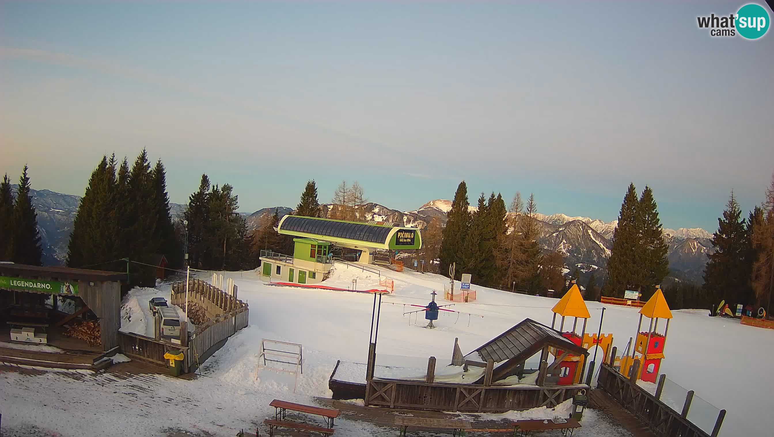 Alpska Perla Ski center Cerkno Počivalo webcam – Slovenia