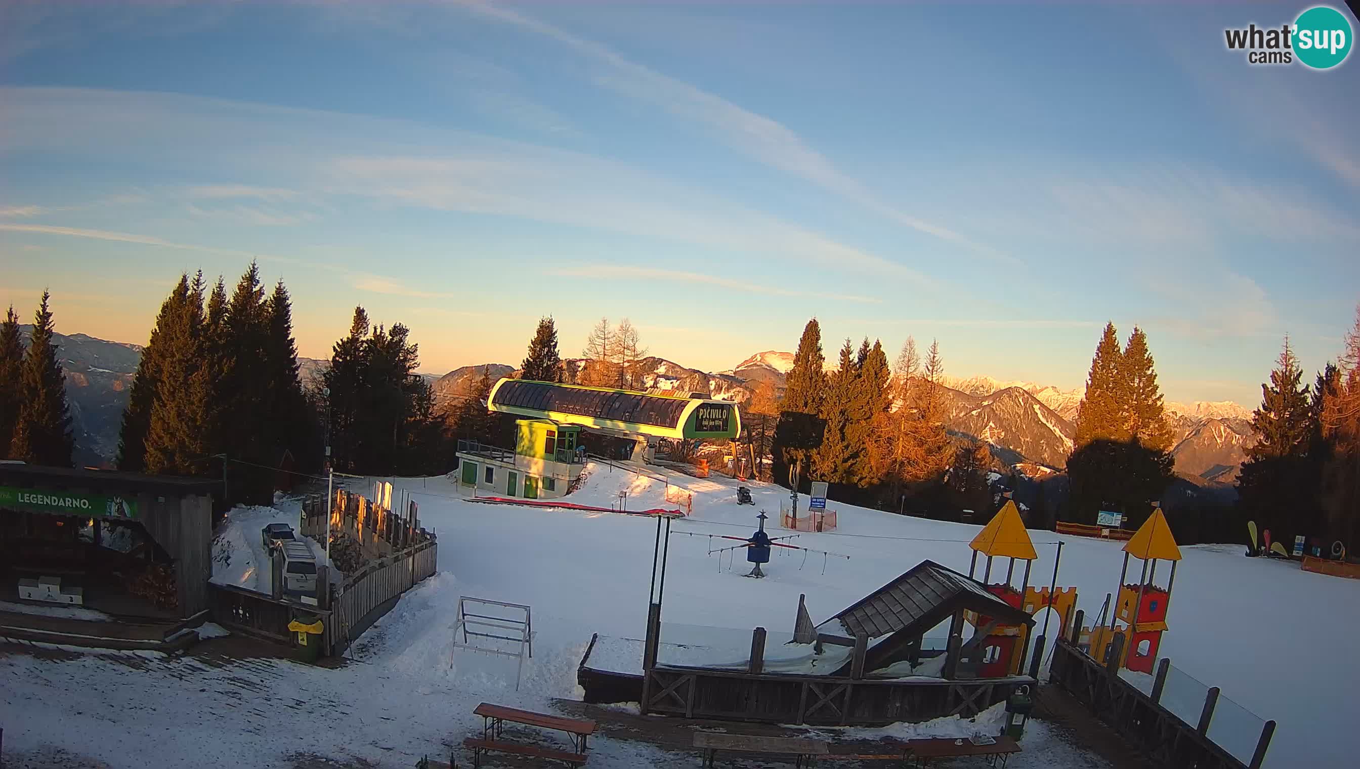 Alpska Perla kamera Cerkno Počivalo