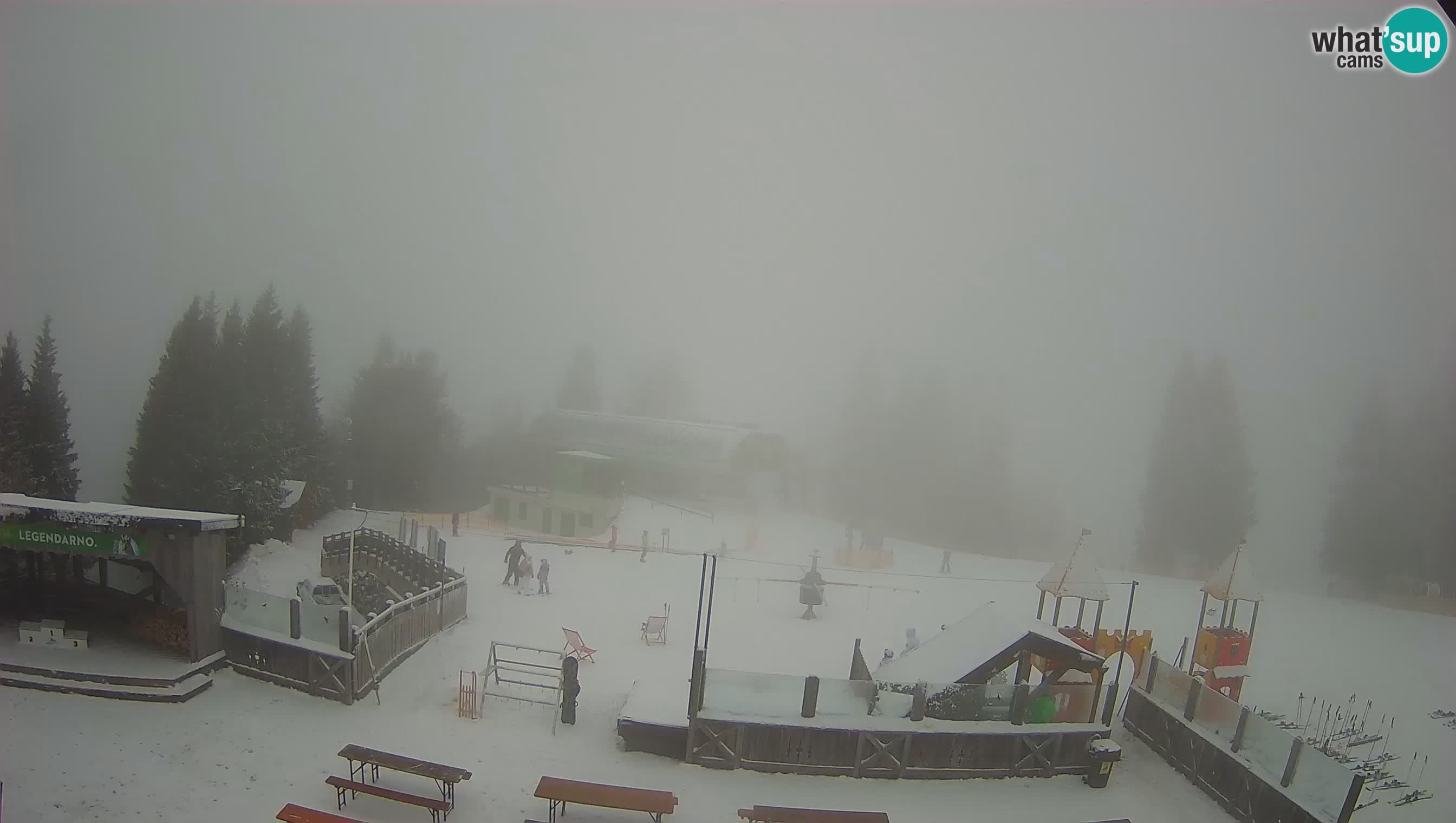 Alpska Perla Ski center Cerkno Počivalo webcam – Slovenia