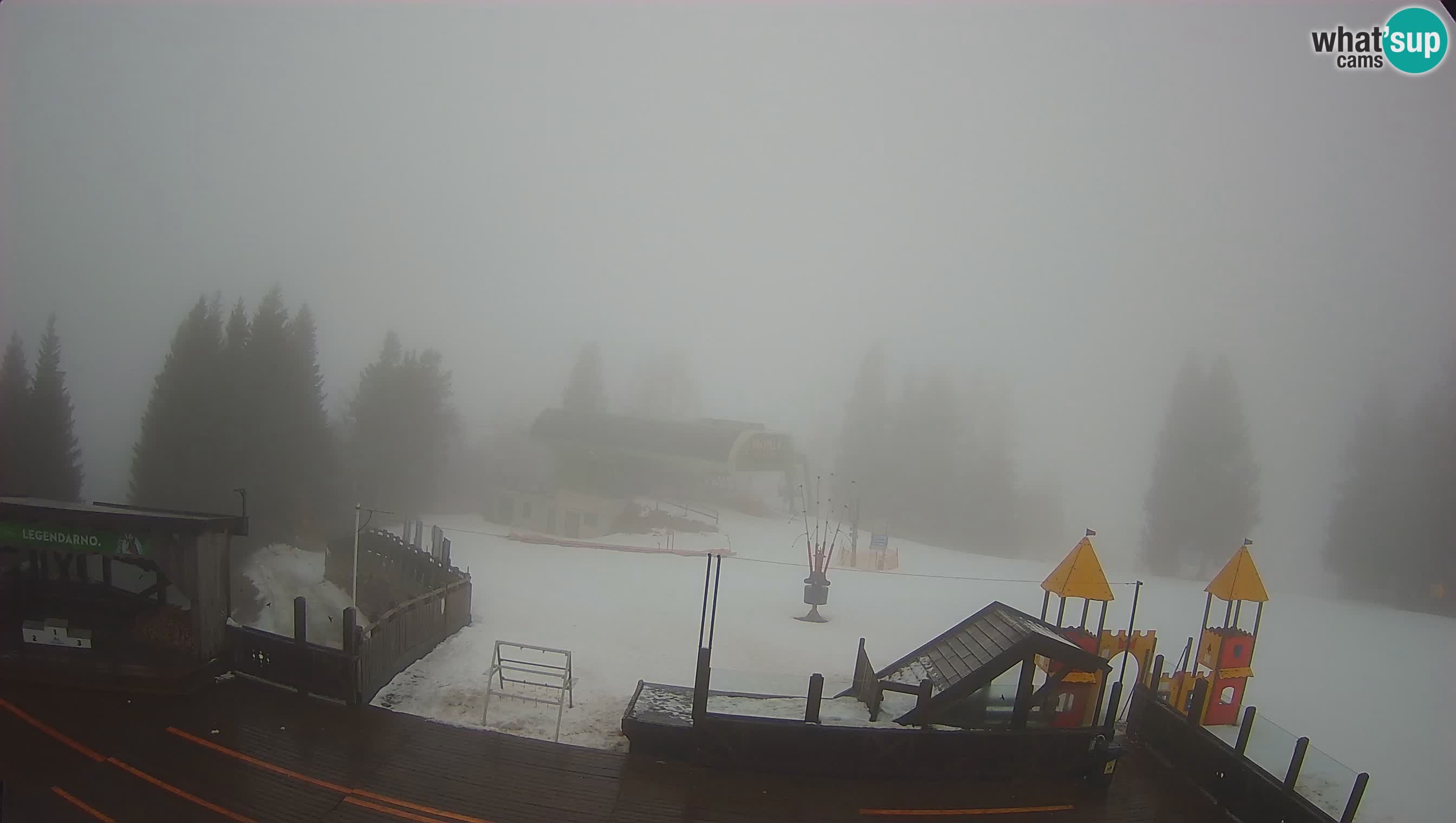 Alpska Perla Ski hotel Cerkno Počivalo webcam – Slovenia