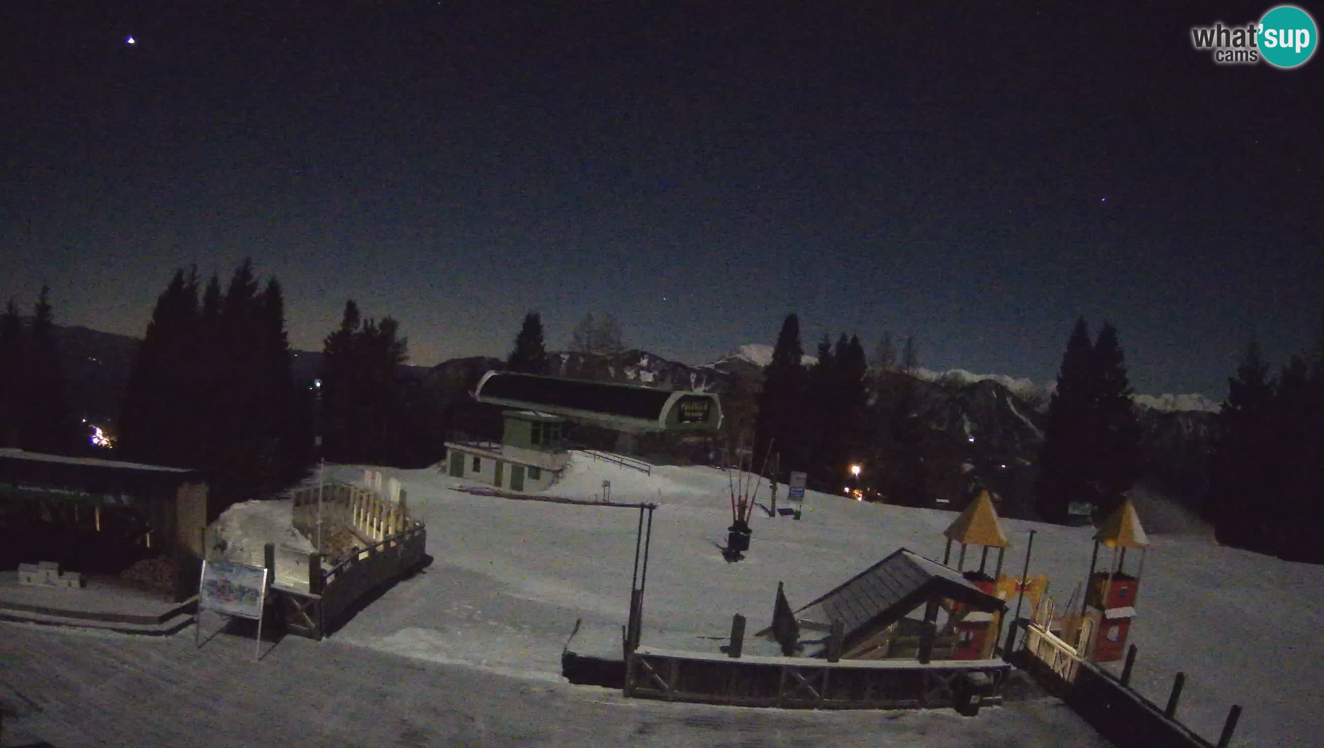 Alpska Perla Ski center Cerkno Počivalo webcam – Slovenia