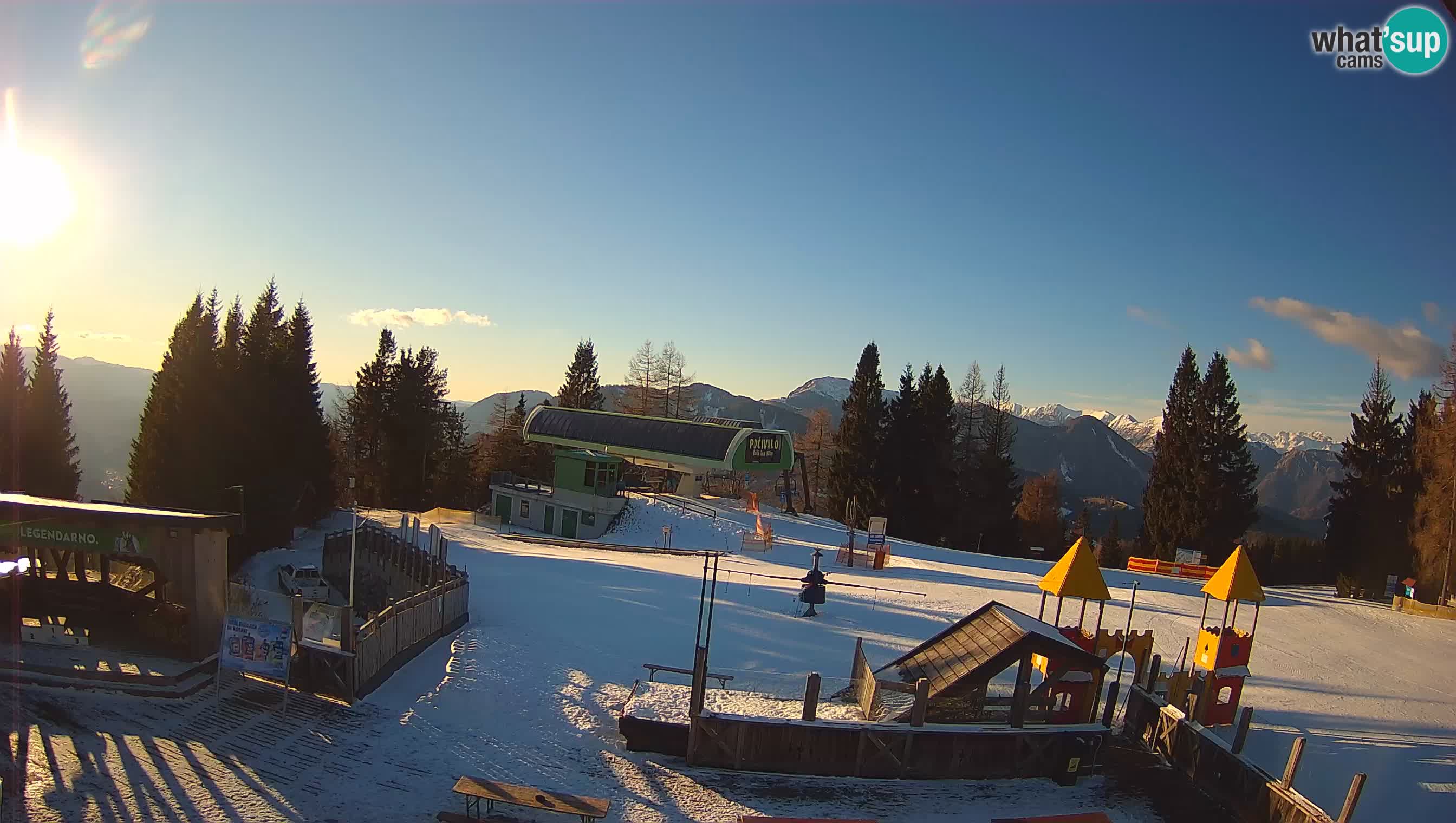 Alpska Perla Ski center Cerkno Počivalo webcam – Slovenia