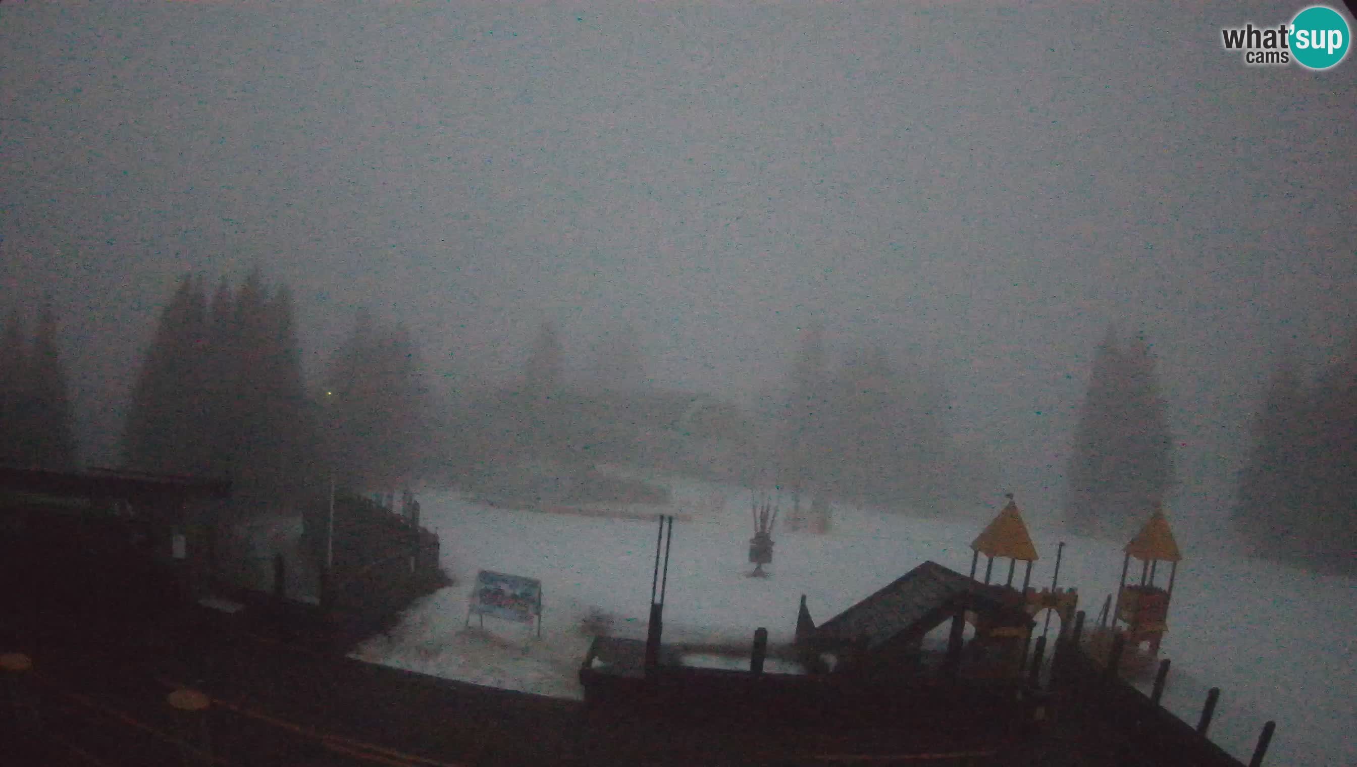 Alpska Perla Ski center Cerkno Počivalo webcam – Slovenia